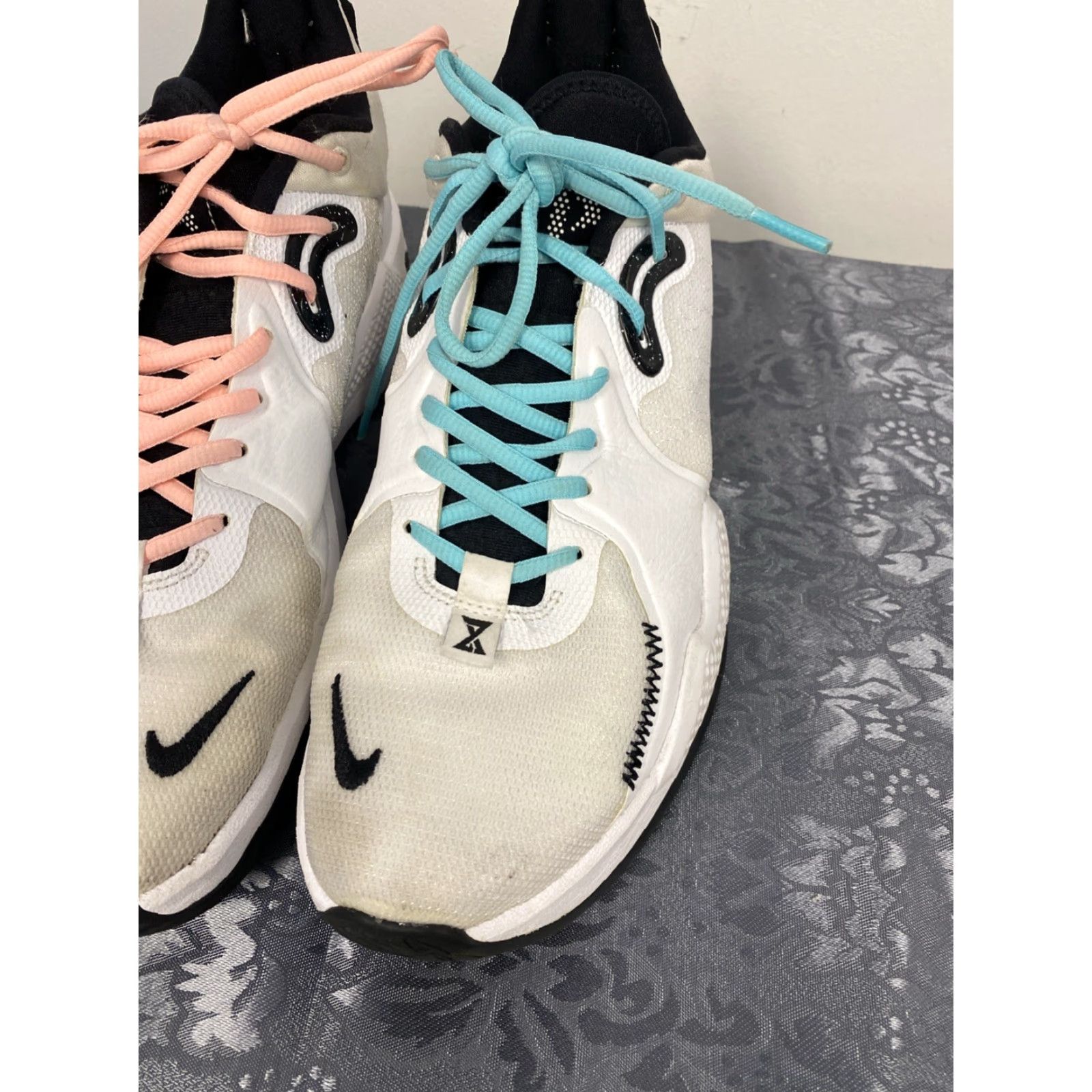 Nike Nike PG 5 Sneakers Men 13 White Nike PG 5 Sneaker Mens 13 White Size US 12 / EU 45 - 2 Thumbnail