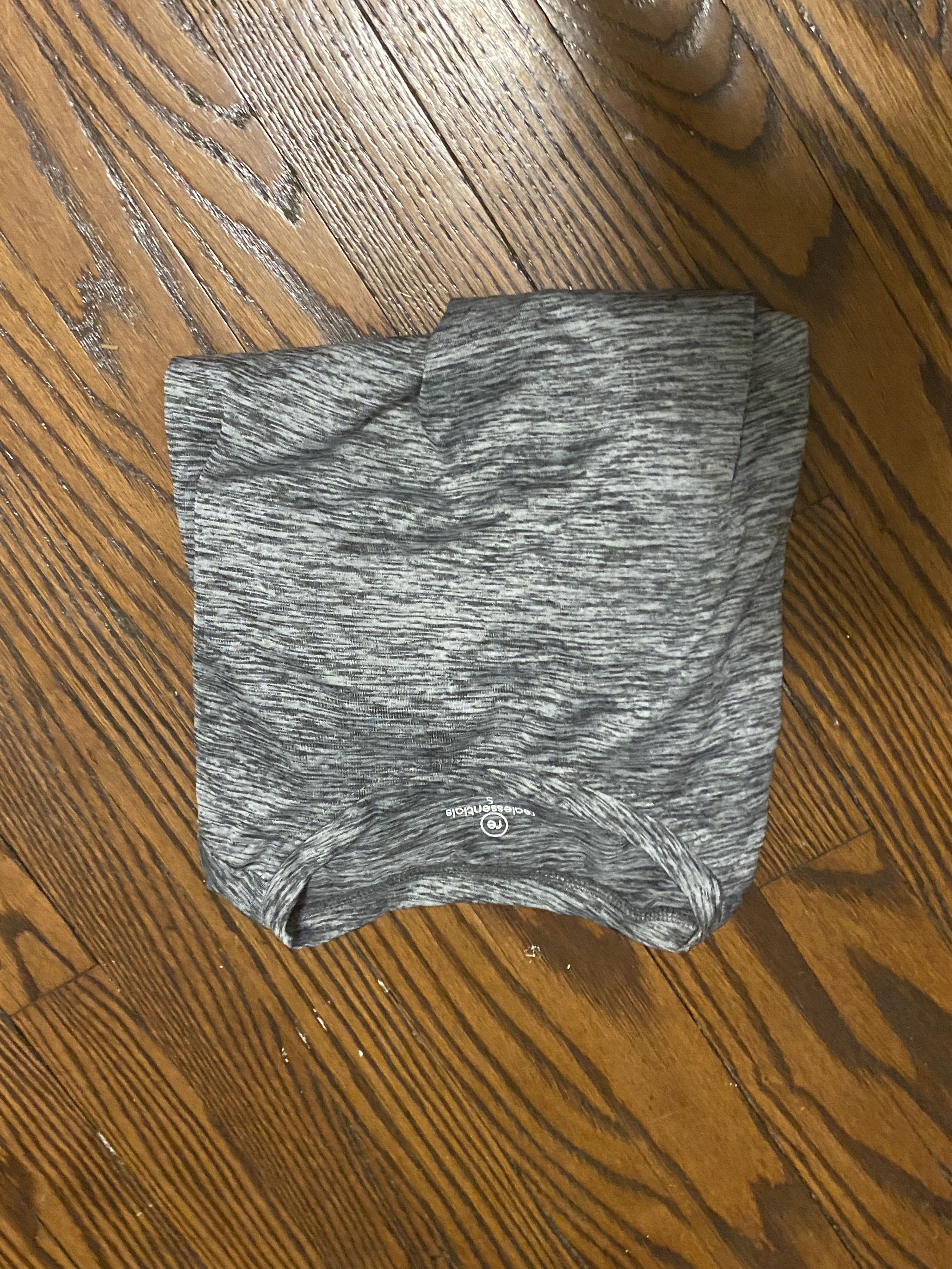 Other gray dry fit t-shirt Size US S / EU 44-46 / 1 - 2 Thumbnail