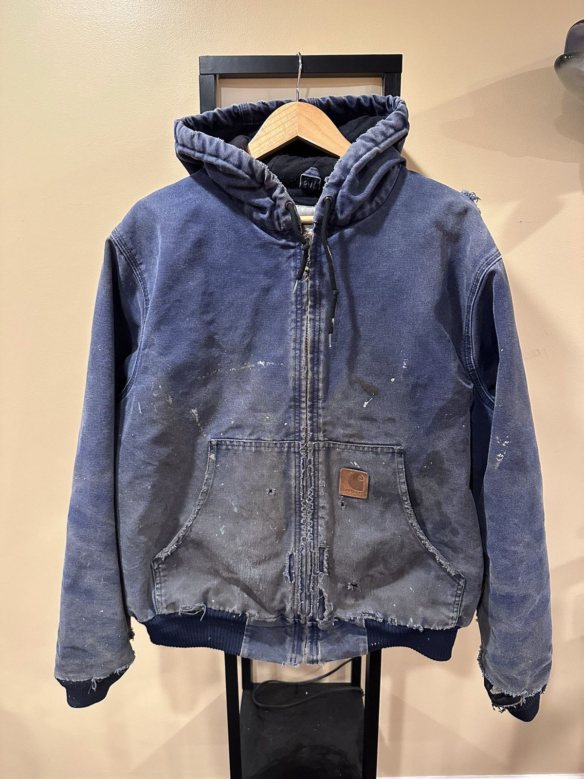 Carhartt Vintage Carhartt Faded Thrashed Hooded Distress Work Jacket Size US L / EU 52-54 / 3 - 1 Thumbnail