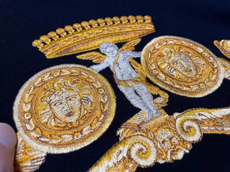 Versace Versace Baroque gold thread embroidered sweatshirt Size US XXL / EU 58 / 5 - 6 Thumbnail