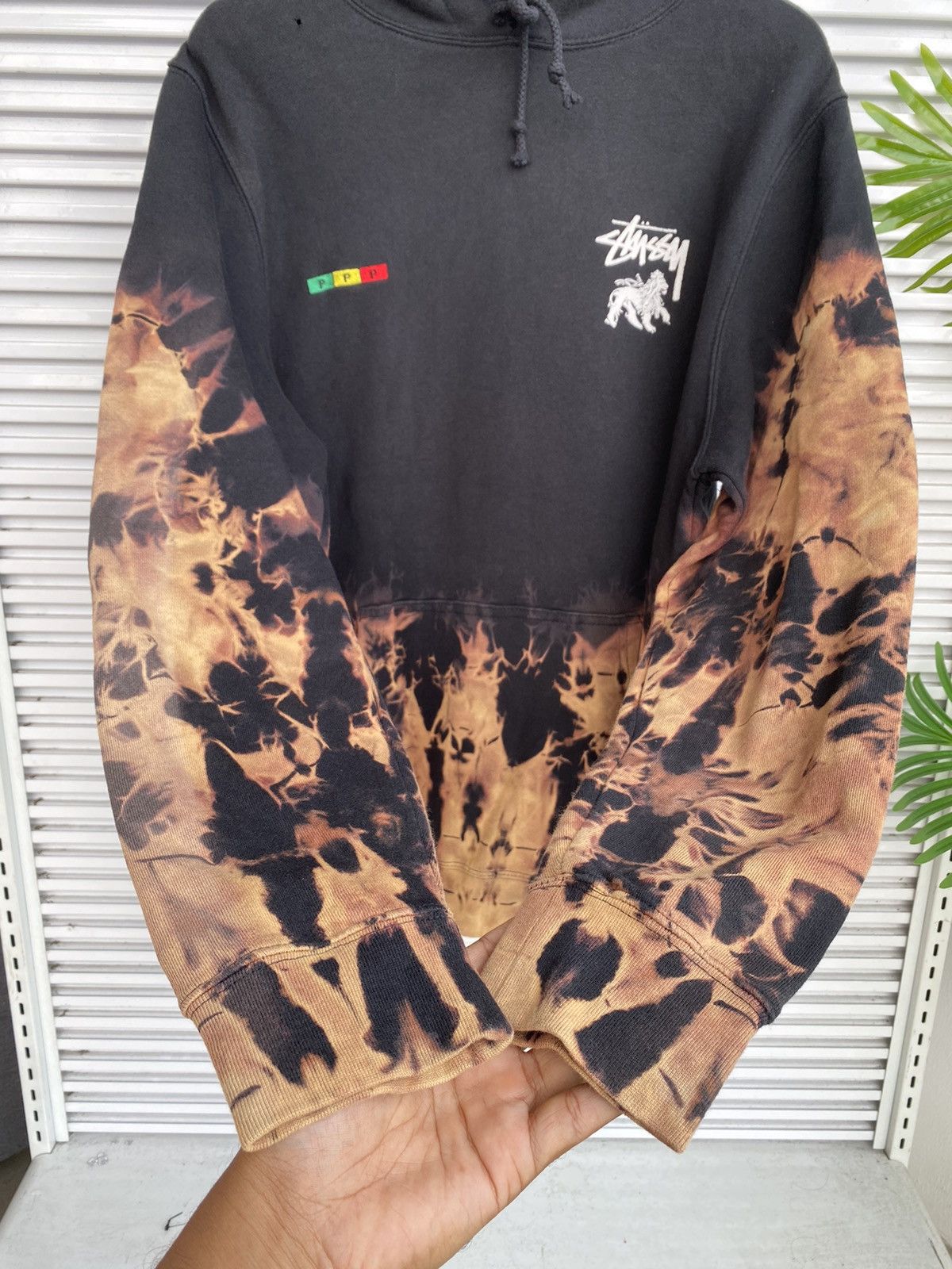 Stussy × Vintage XX Stussy Lion Rasta Flamed Hoodies / Travis Scott Size US L / EU 52-54 / 3 - 3 Thumbnail