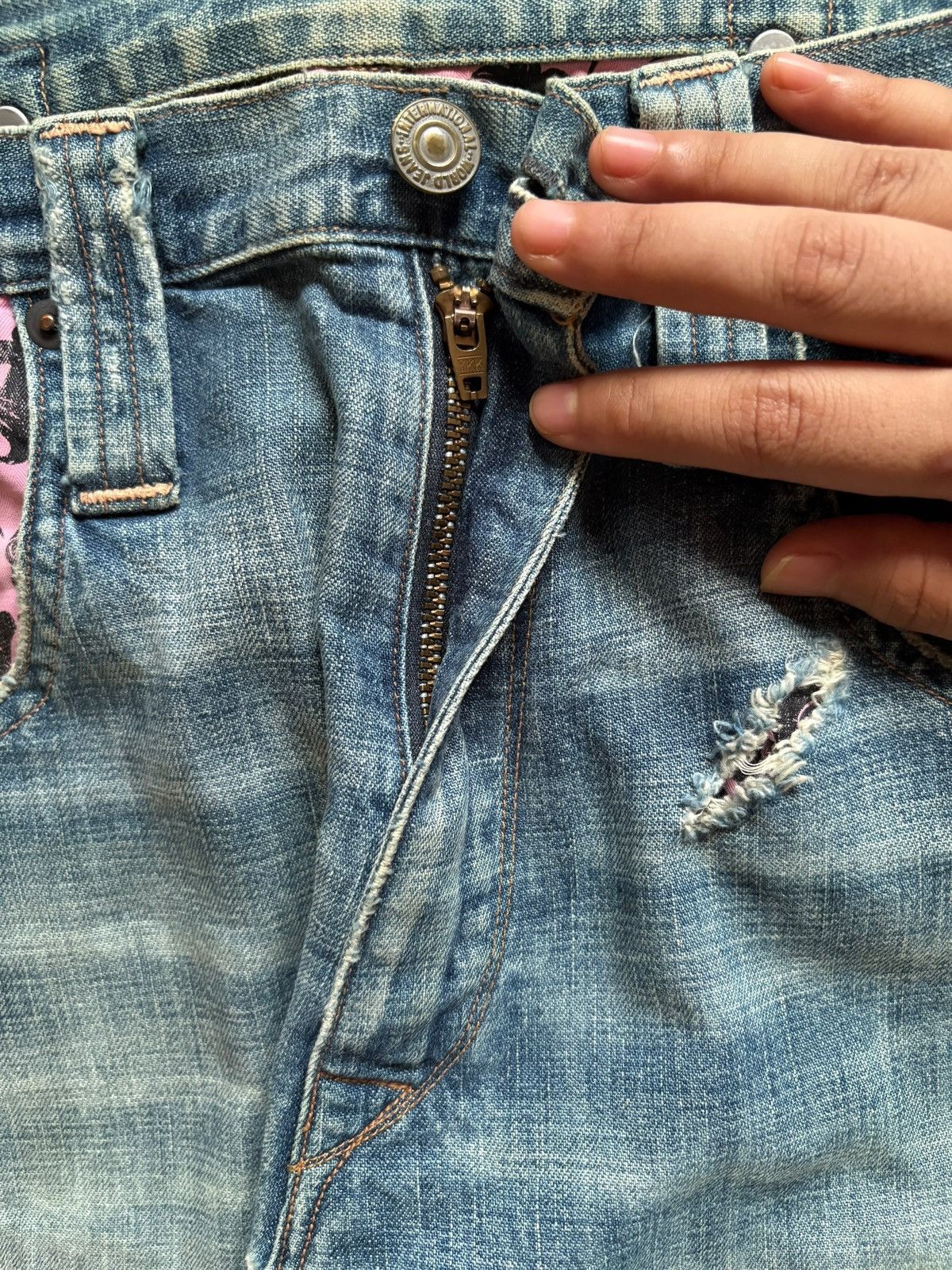 Japanese Brand × KMRii Vintage Rna Inc Buckle Back Faded Wash Distress Patch Jeans Size US 31 - 3 Thumbnail