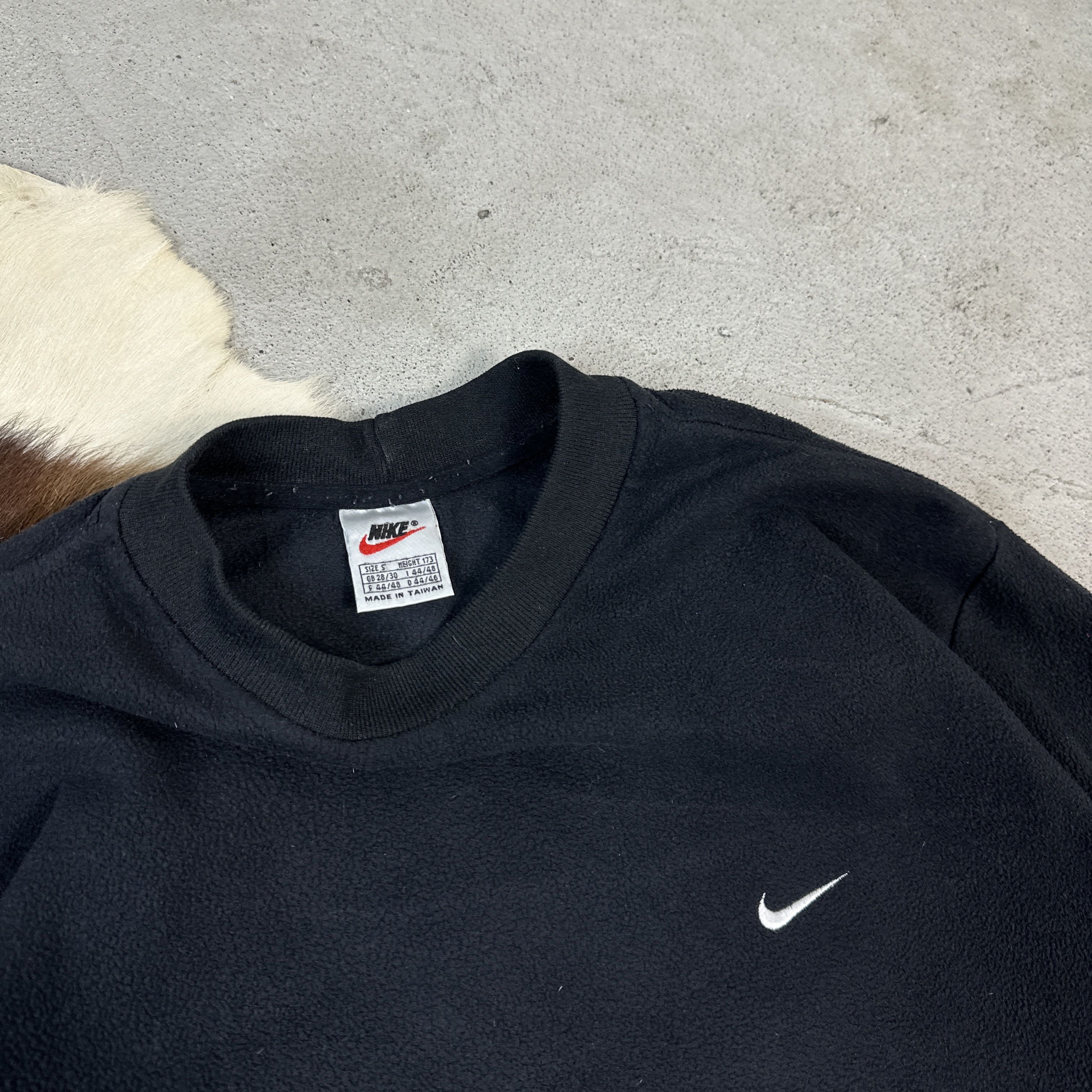 Nike 90s Vintage Fleece Sweatshirt