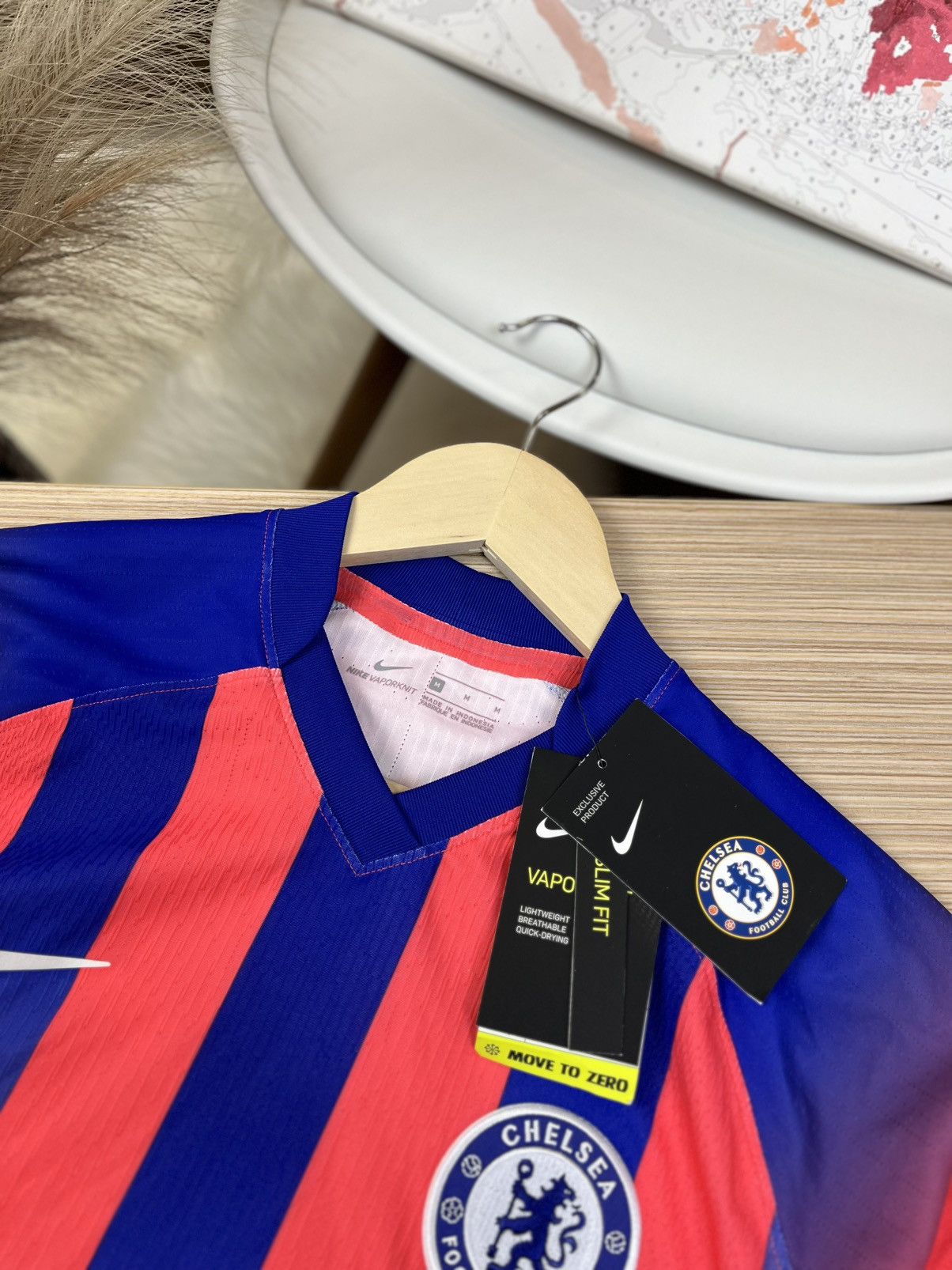 Nike CHELSEA LONDON 2020/2021 FOOTBALL SOCCER HAVERTZ JERSEY Size US M / EU 48-50 / 2 - 3 Thumbnail