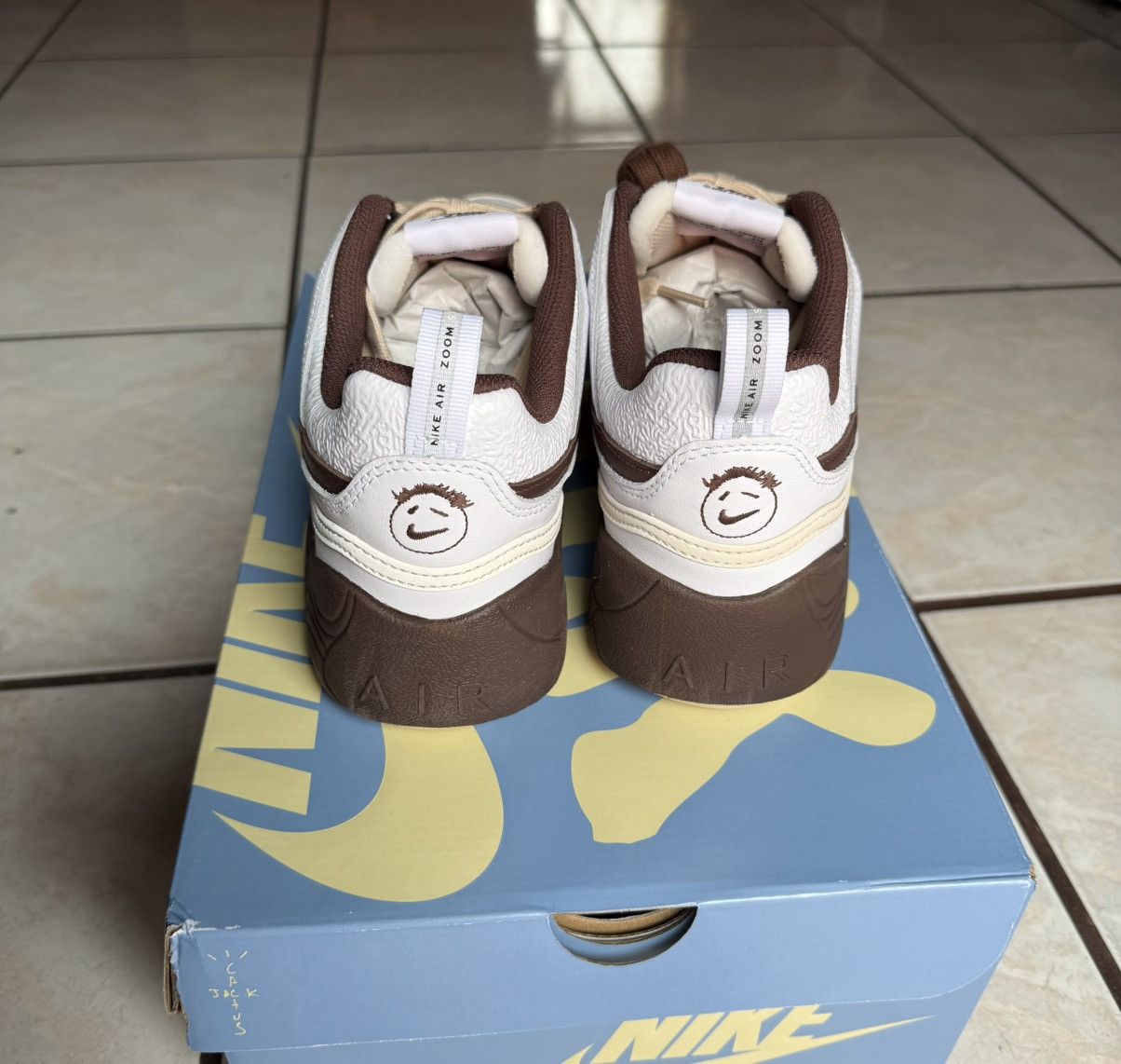 Travis Scott Nike Travis Scott Zoom Field JAXX Size US 10 / EU 43 - 4 Thumbnail