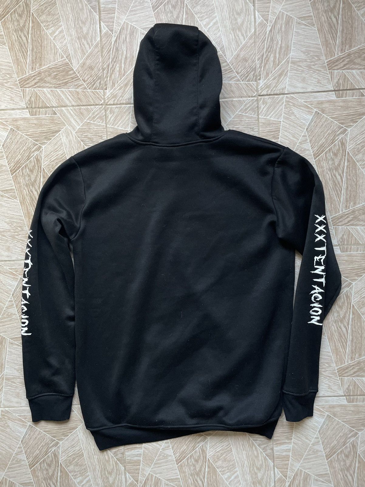 Band Tees × Vintage Merchandise Xxxtentacion Big Logo Broken Heart Hoodie Black Size US L / EU 52-54 / 3 - 4 Thumbnail