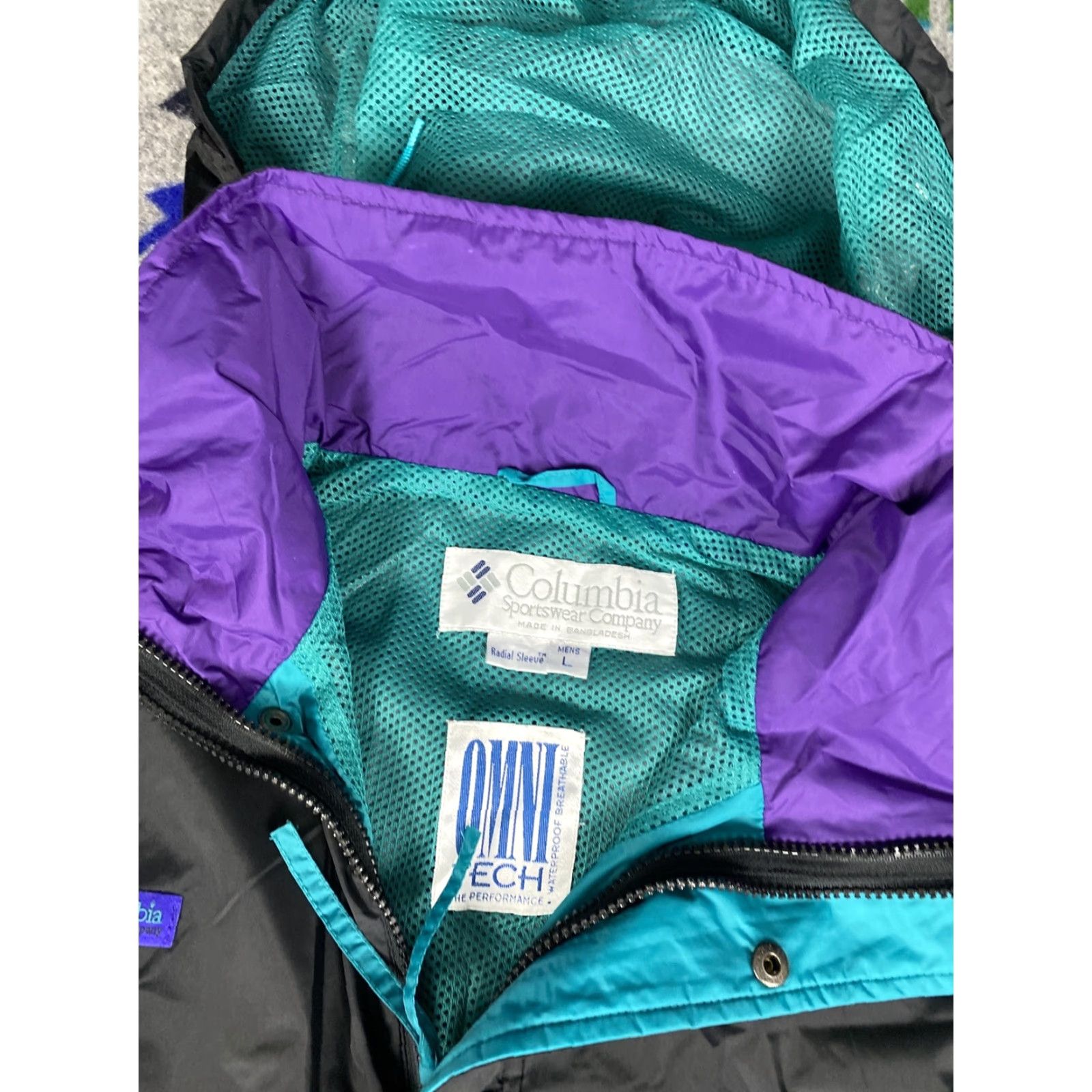 Vintage VINTAGE Columbia Sportswear Hooded Windbreaker Jacket Coat Mens L Black Aqua Size US L / EU 52-54 / 3 - 4 Thumbnail