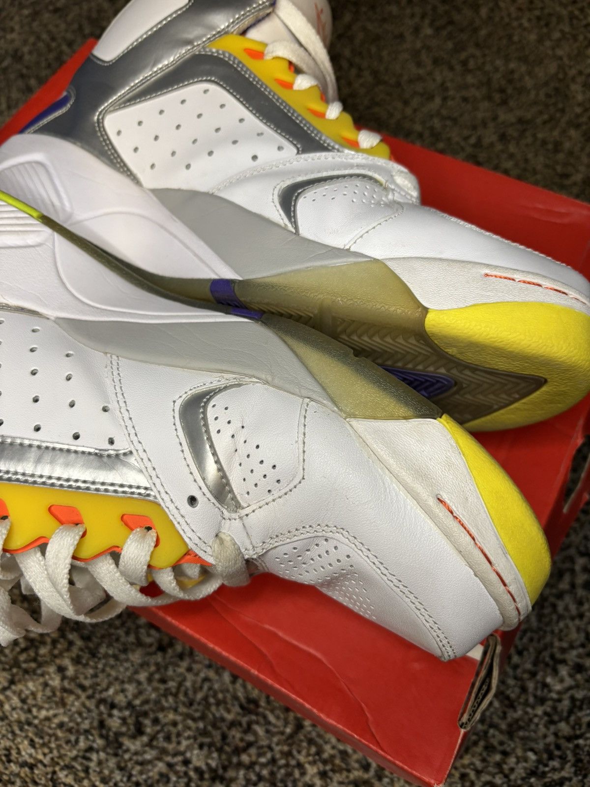 Nike Nike Air Flight Lite High ‘white’ 2k14 Size US 11 / EU 44 - 4 Thumbnail