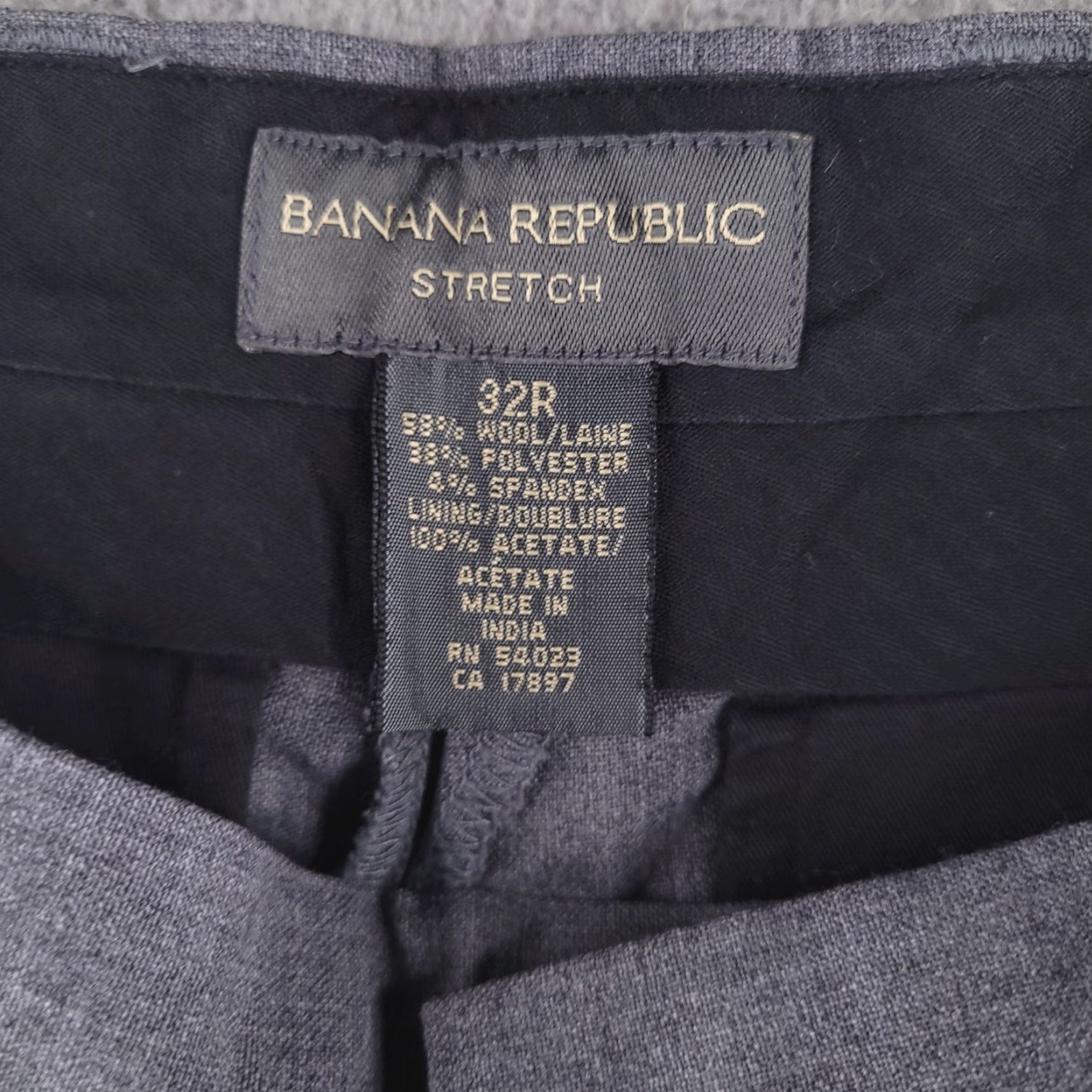 Banana Republic Banana Republic Pants Mens 32x30 Gray Wool Straight Relaxed Fit Dress Casual Dress Pants Mens Gray Wool 32x30 Banana Republic Size US 32 / EU 48 - 3 Thumbnail