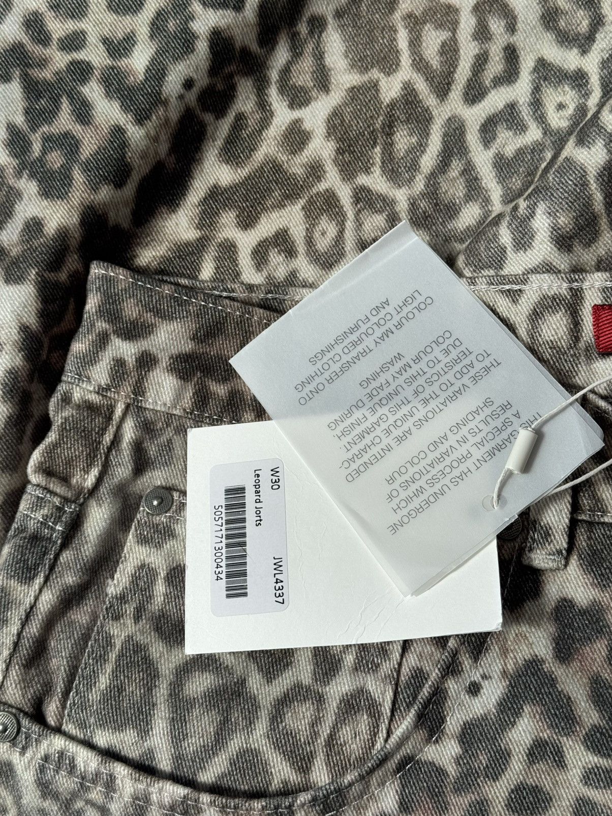 Jaded London Jaded London leopard Baggy shorts Sk8 Polar Skate Jorts Size US 30 / EU 46 - 12 Thumbnail