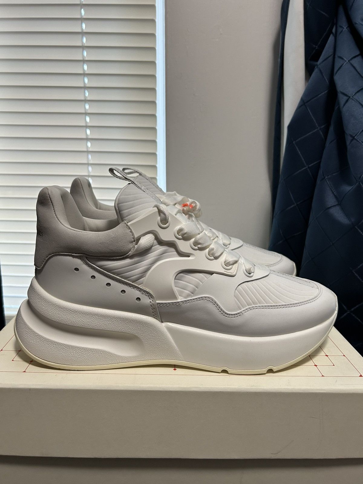 Alexander McQueen Alexander mcqueens Size US 9.5 / EU 42-43 - 2 Thumbnail