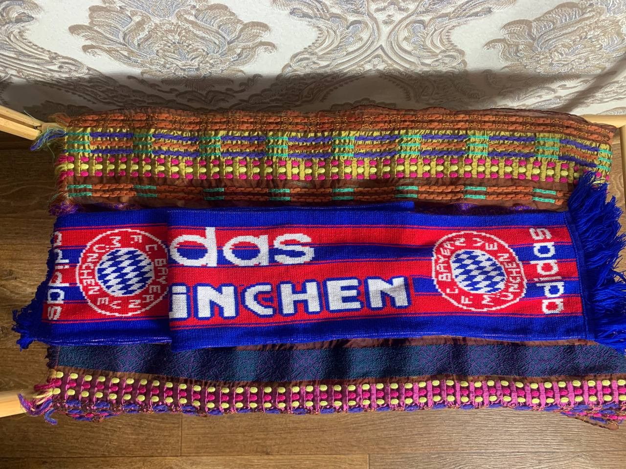 Adidas VERY RARE ADIDAS BAYERN MUNCHEN GERMANY SOCCER RETRO Y2K 90s Size ONE SIZE - 2 Thumbnail