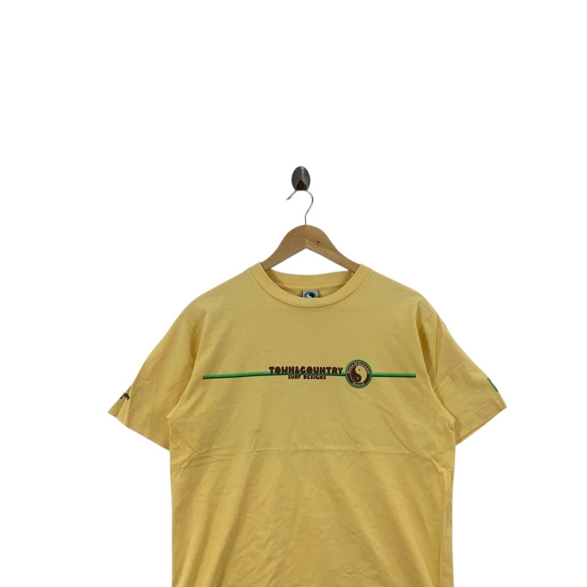 Vintage Vintage 90s TOWN COUNTRY T&C Surf Hawaii Tee Shirt Top Yin Size US M / EU 48-50 / 2 - 3 Thumbnail