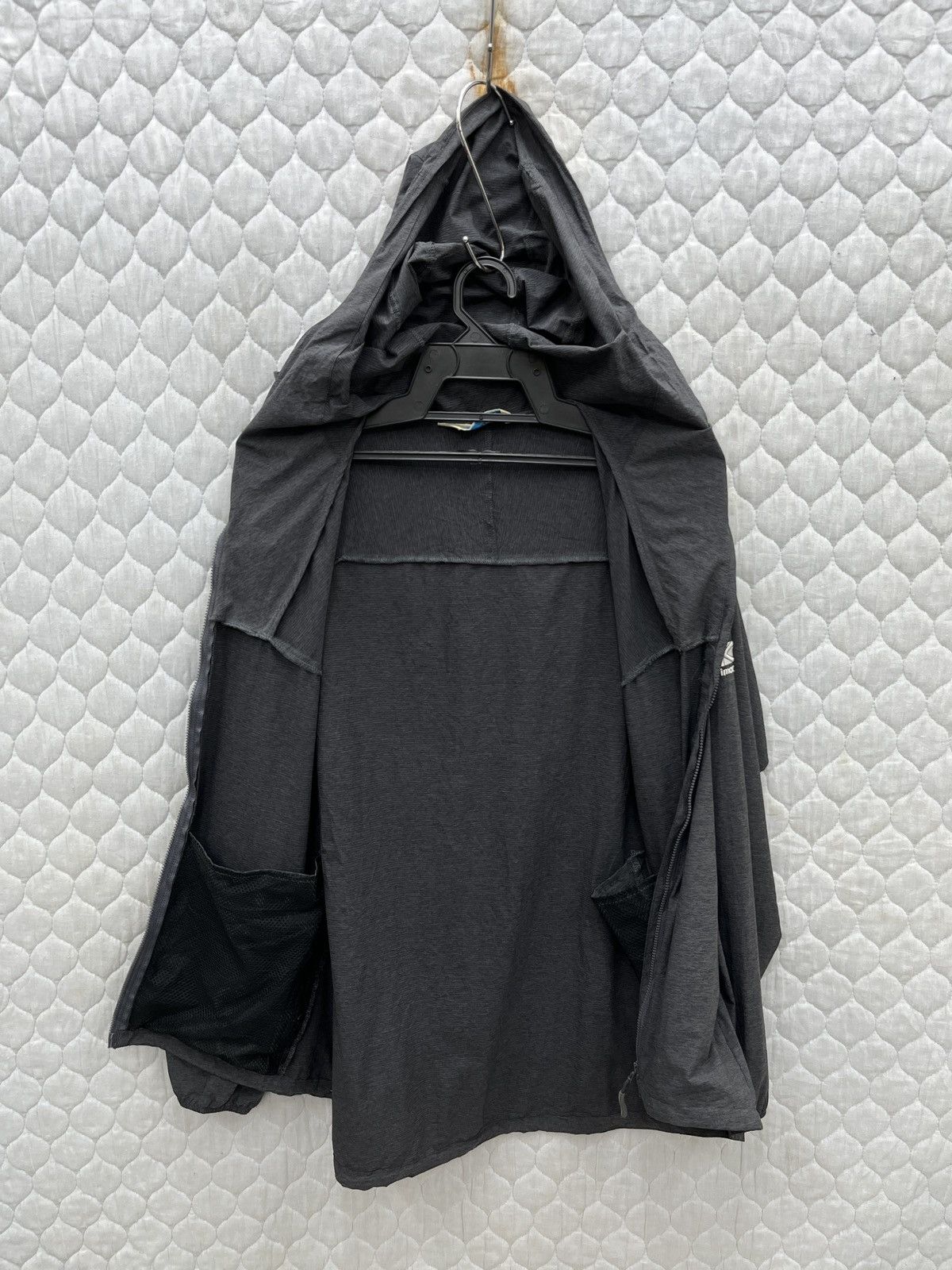 Karrimor 🔥🔥🔥STEALS KARRIMOR HOODIE LIGHT JACKET Size US M / EU 48-50 / 2 - 8 Thumbnail