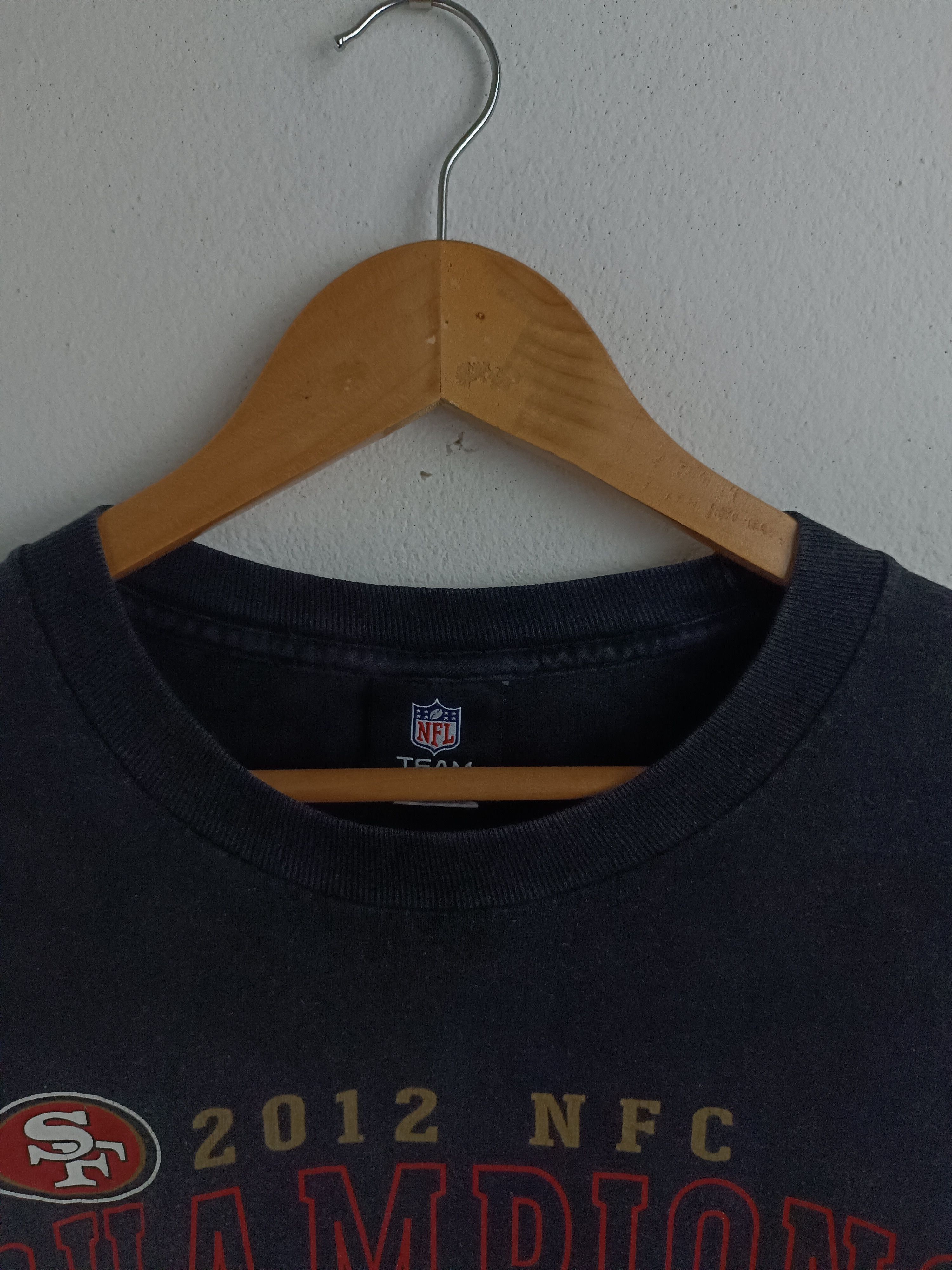 NFL VINTAGE 2012 SAN FRANCISCO 49ERS NFC CHAMPION FADED TEE Size US XL / EU 56 / 4 - 11 Thumbnail
