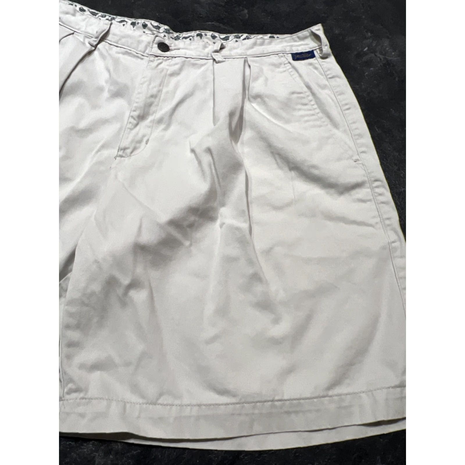 Vintage Kahala Shorts Men 38 Khaki Pleated Front Cotton Casual 8 Inch Inseam Beach Hawaiian Size US 38 / EU 54 - 3 Thumbnail