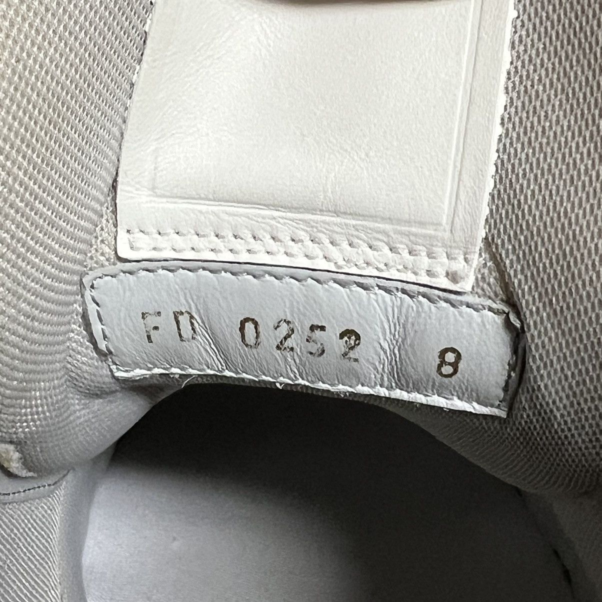 Louis Vuitton Louis Vuitton Trainer Sneaker White US 9 UK 8 Size US 9 / EU 42 - 6 Thumbnail