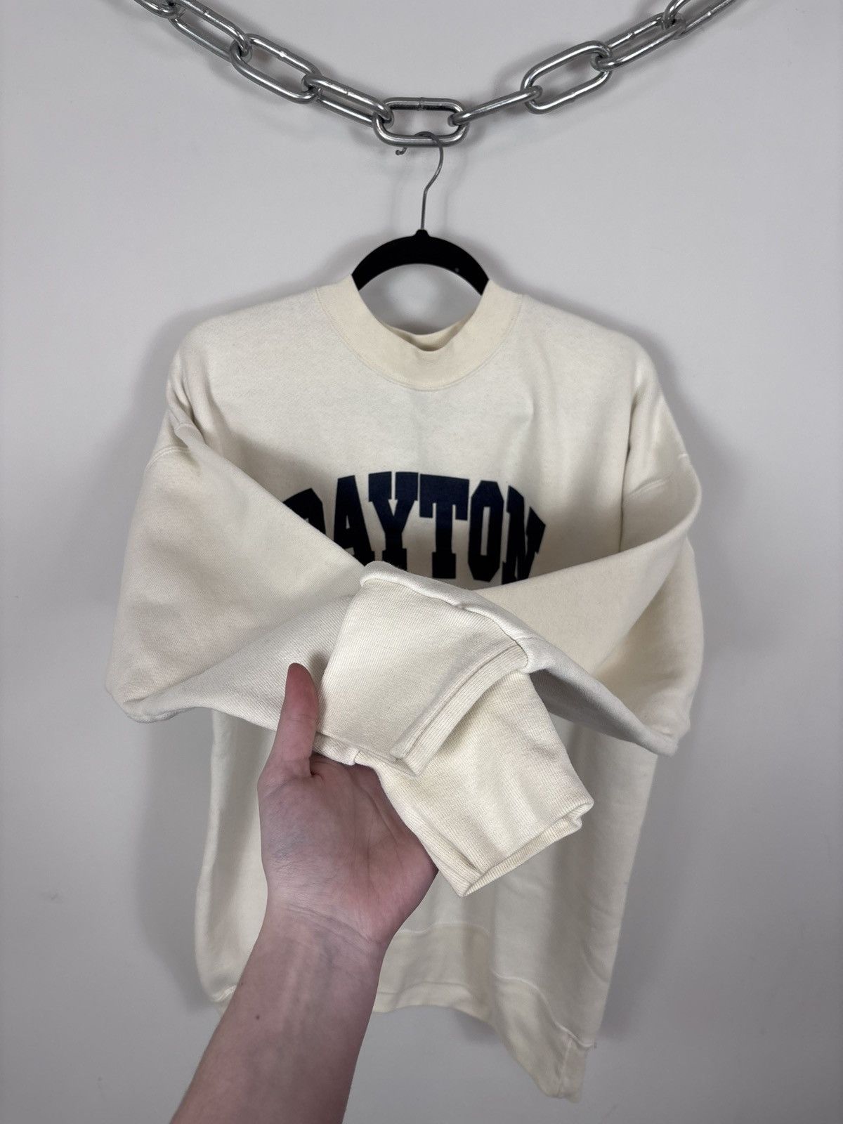Vintage Vintage University Of Dayton Sweatshirt Crewneck Made In USA Size US XL / EU 56 / 4 - 8 Thumbnail
