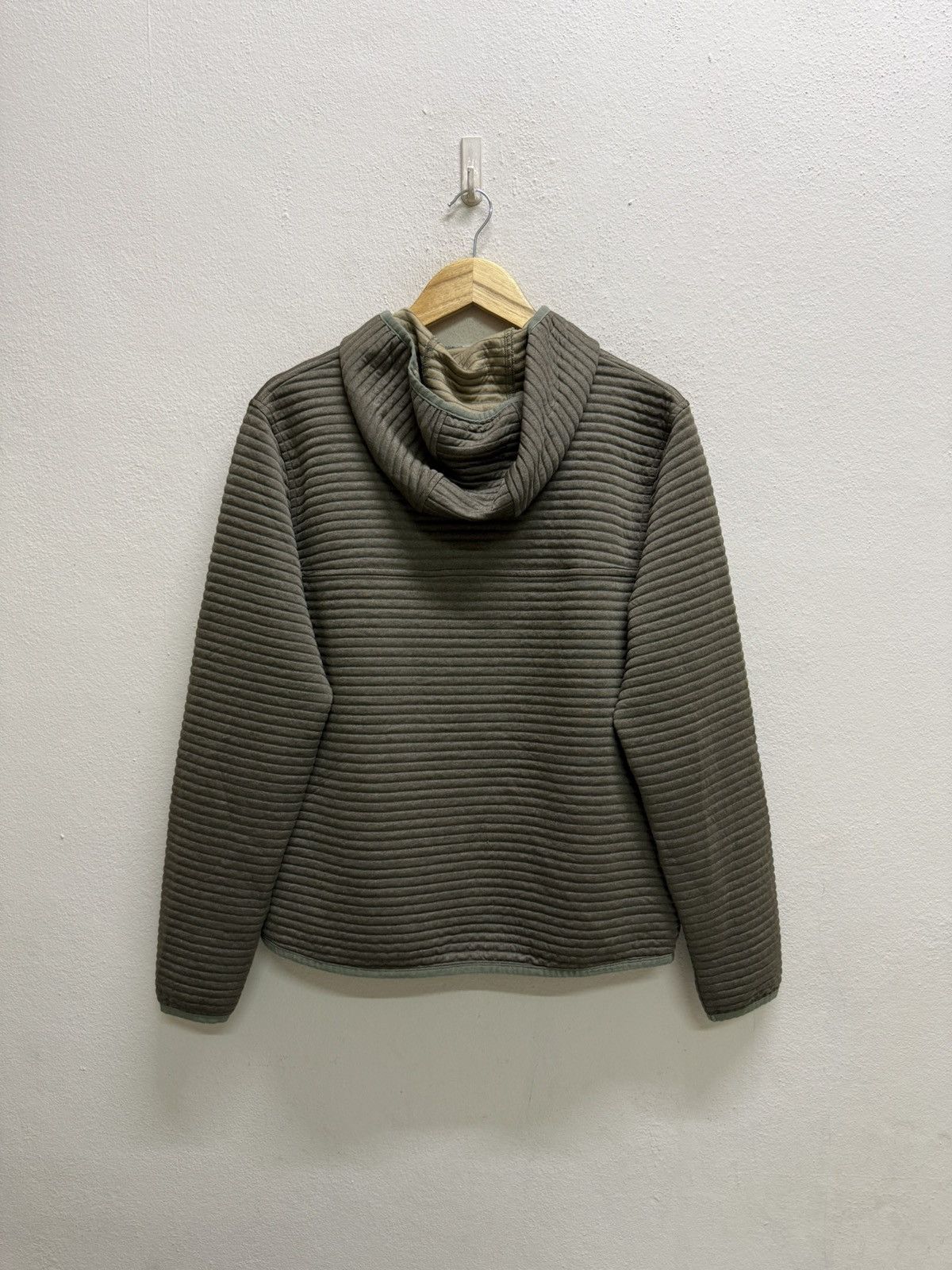 L.L. Bean L.L Bean Slightly Fitted Quilted Zip Up Outdoor Sweater Size US S / EU 44-46 / 1 - 20 Thumbnail