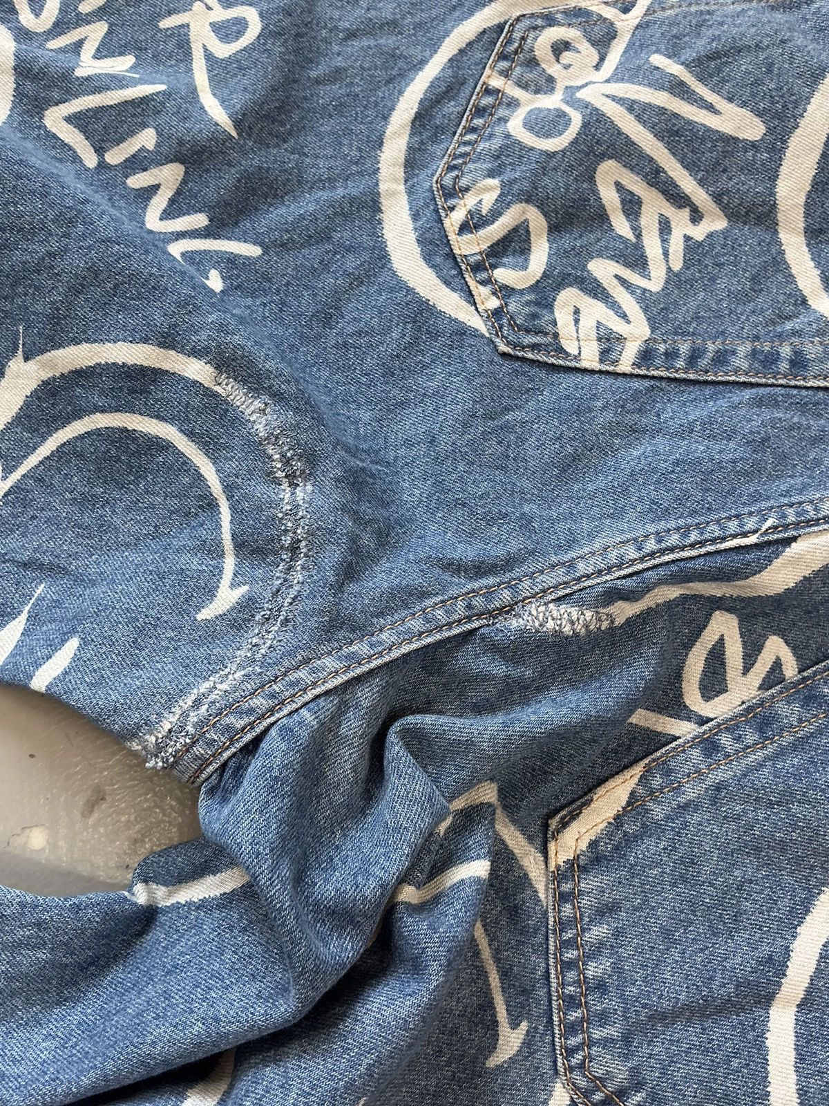 Designer × Vintage Vintage smiley crazy smiles printed denim Size 28" / US 6 / IT 42 - 9 Thumbnail