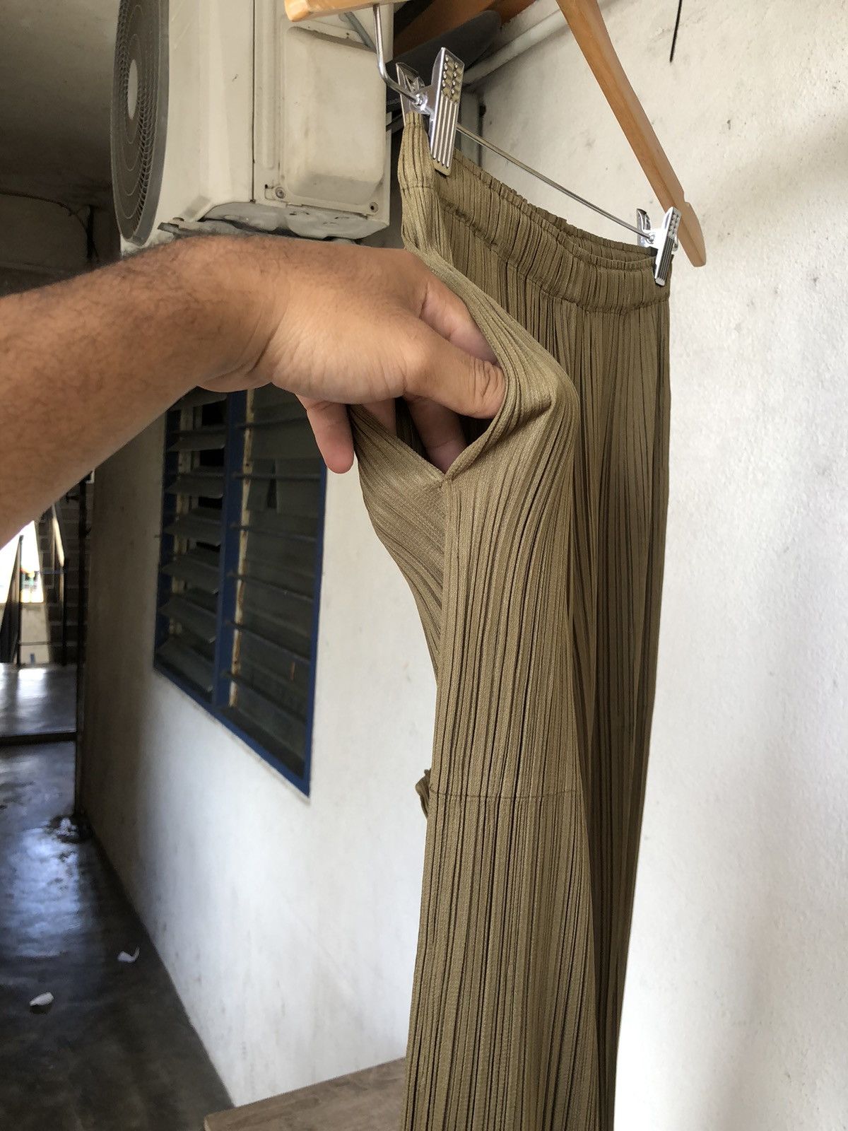 Pleats Please Issey Miyake Pleats Pleas Issey Miyake Pants Size 28" / US 6 / IT 42 - 11 Thumbnail