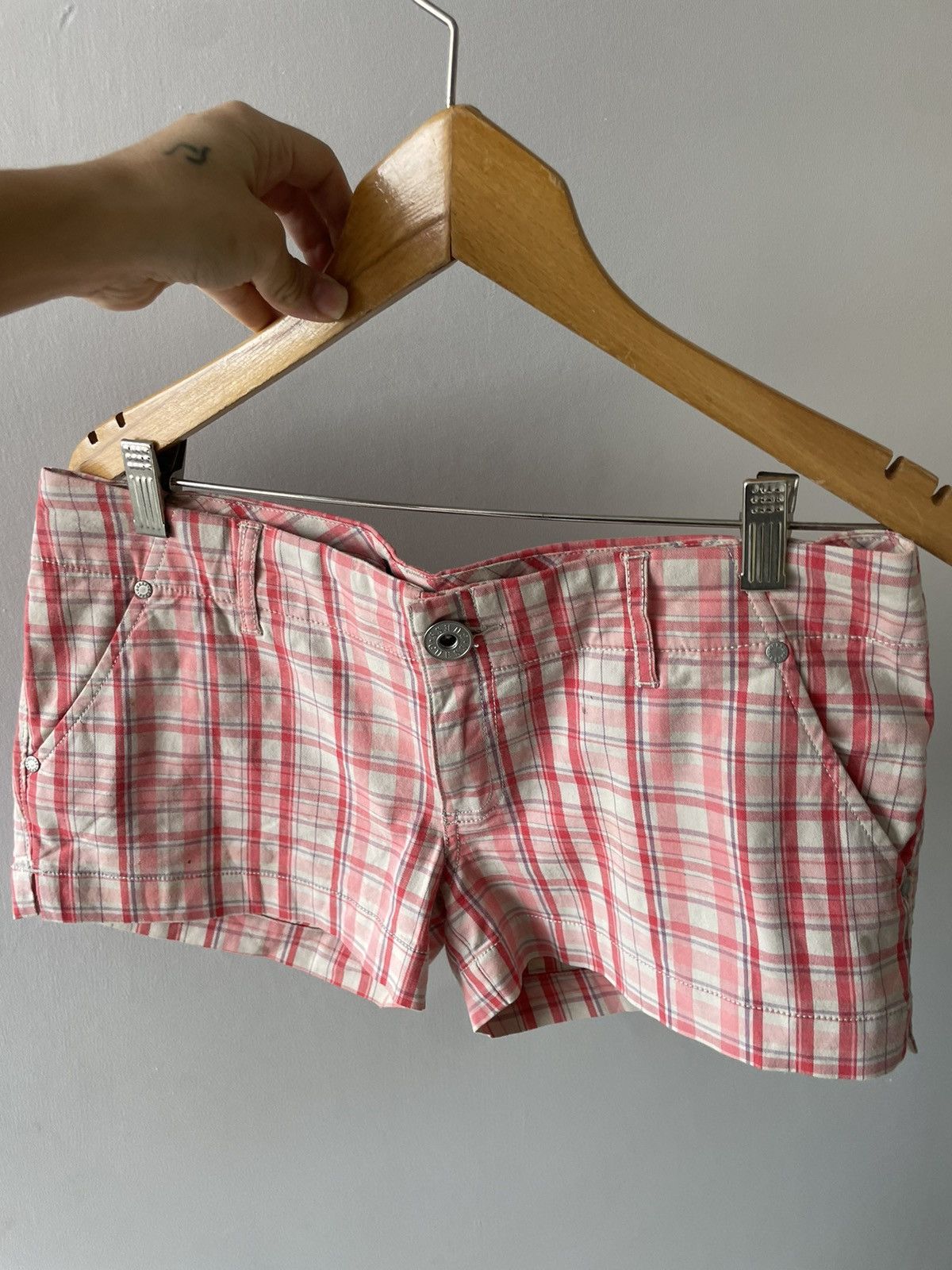 Guess Guess short Size 28" / US 6 / IT 42 - 4 Thumbnail