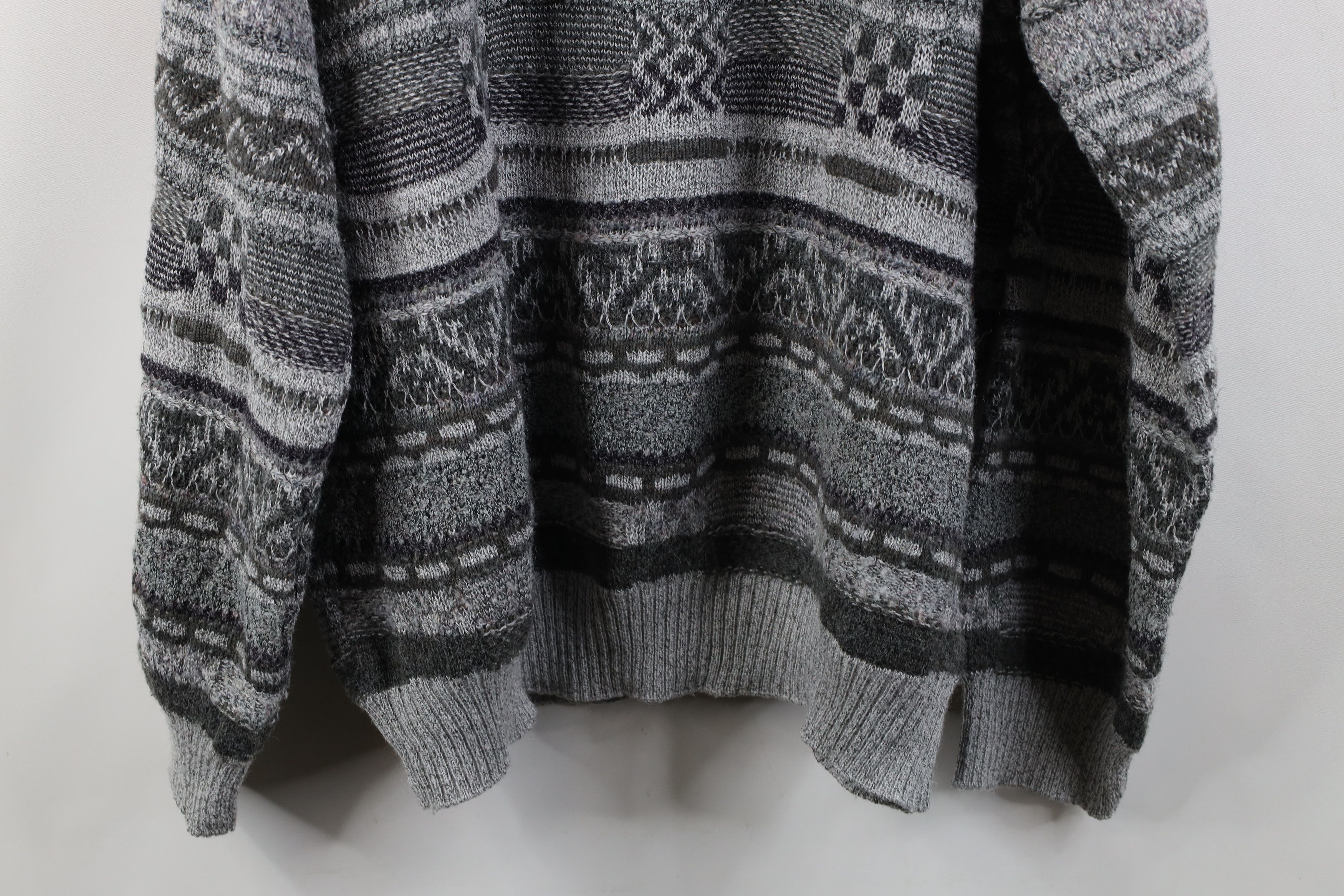 Vintage Vintage 90s Coogi Style Wool Blend Knit Crewneck Sweater Size US XXL / EU 58 / 5 - 12 Thumbnail