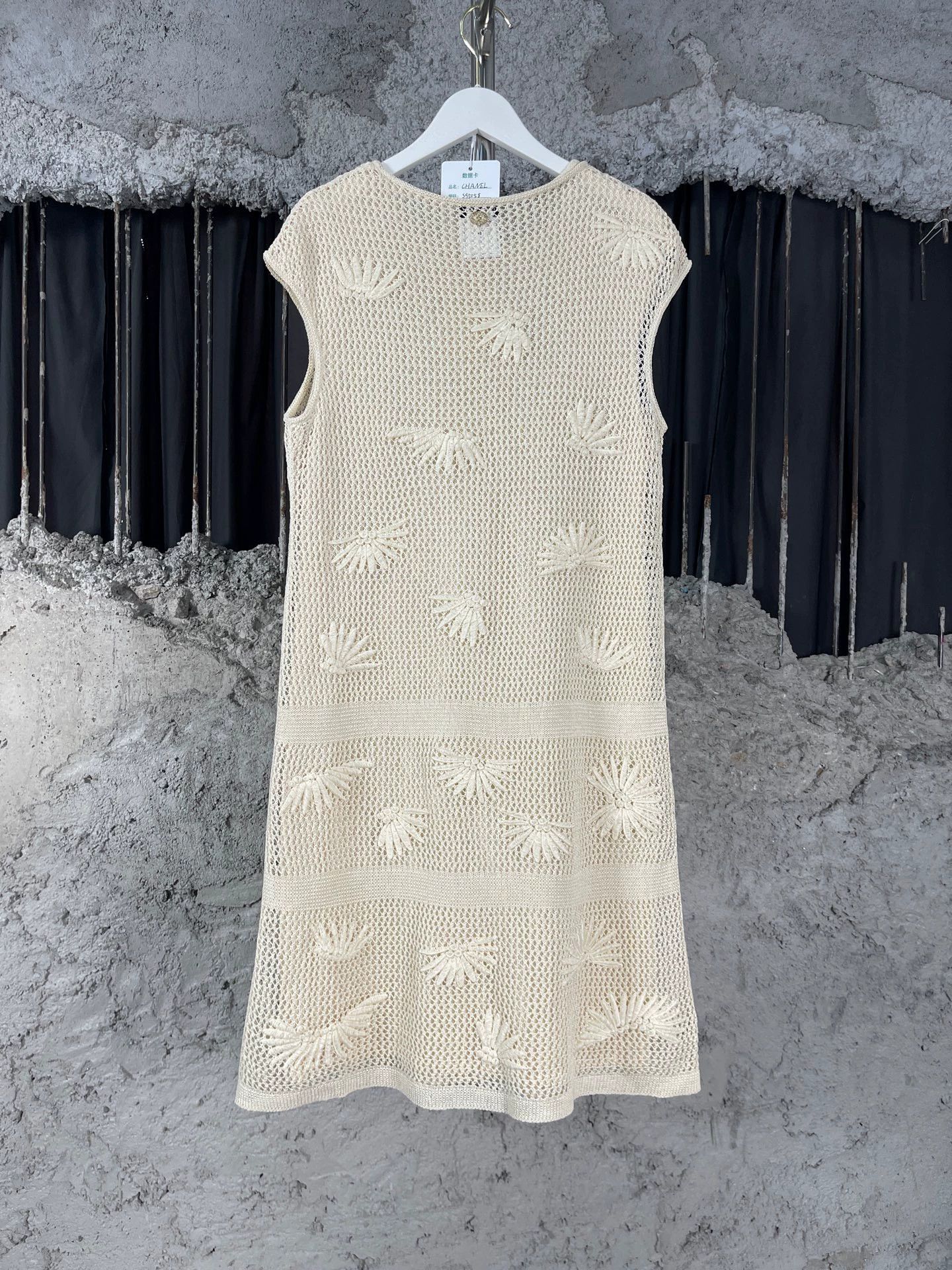 Chanel Chanel Cutout Sleeveless Dress 38 99 New Size S / US 4 / IT 40 - 2 Thumbnail