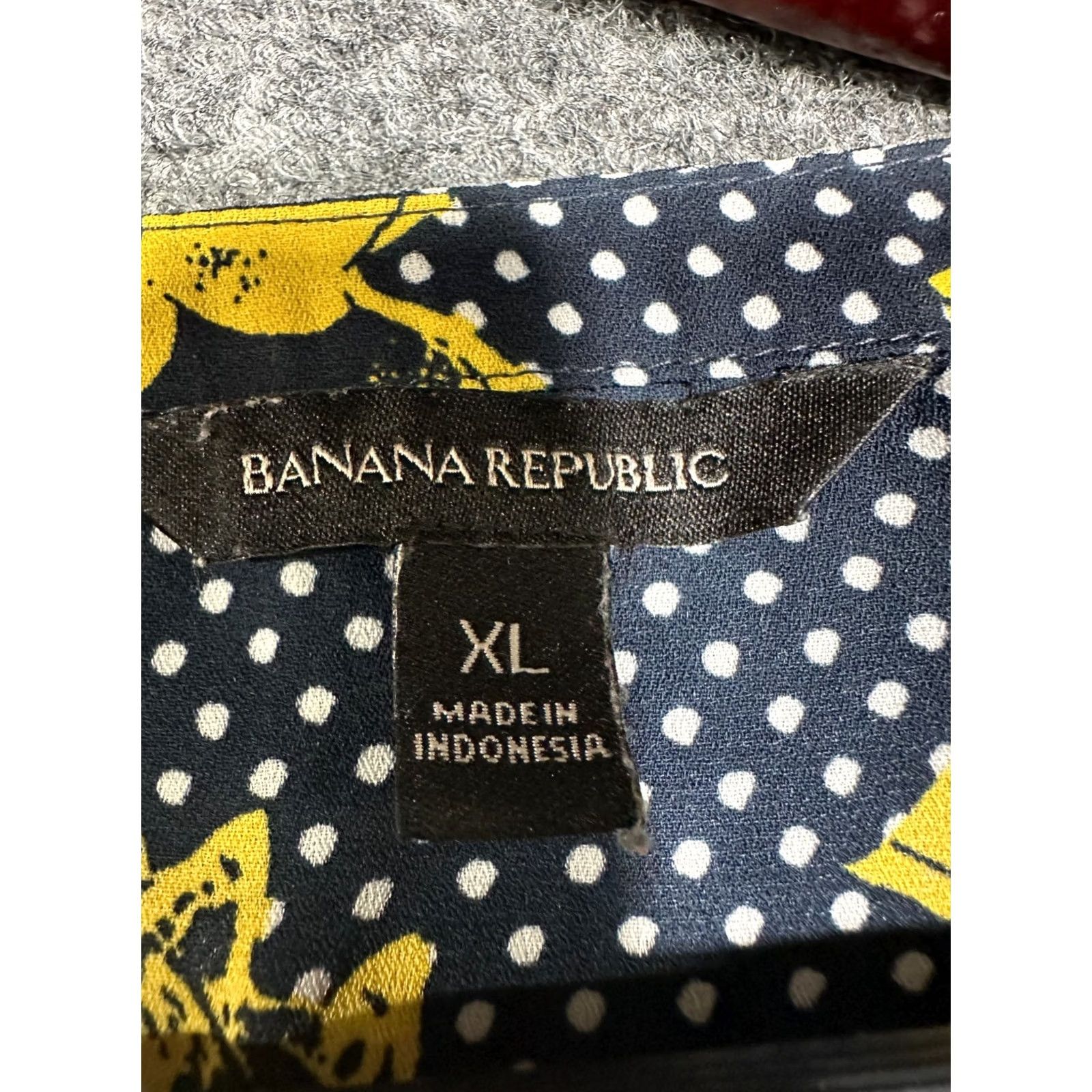 Banana Republic Banana Republic Blouse Shirt Womens XL Pullover Floral Hi Low Chiffon Blue Beach Casual Business Party/ Cocktail Travel Mens? Womens Size XL / US 12-14 / IT 48-50 - 6 Thumbnail