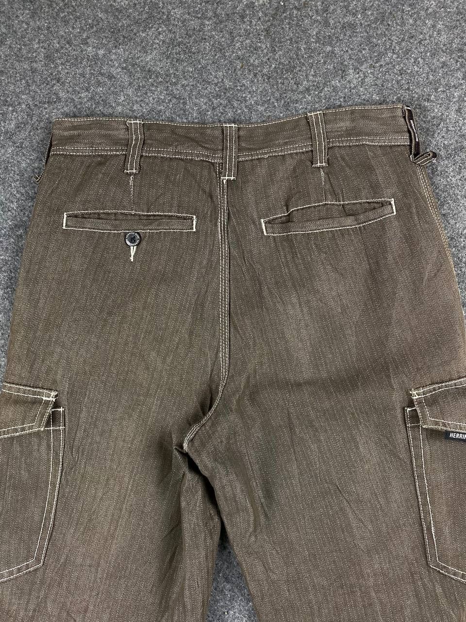 Japanese Brand japanese brand cargo pants herringbone twill nice design Size US 31 - 3 Thumbnail