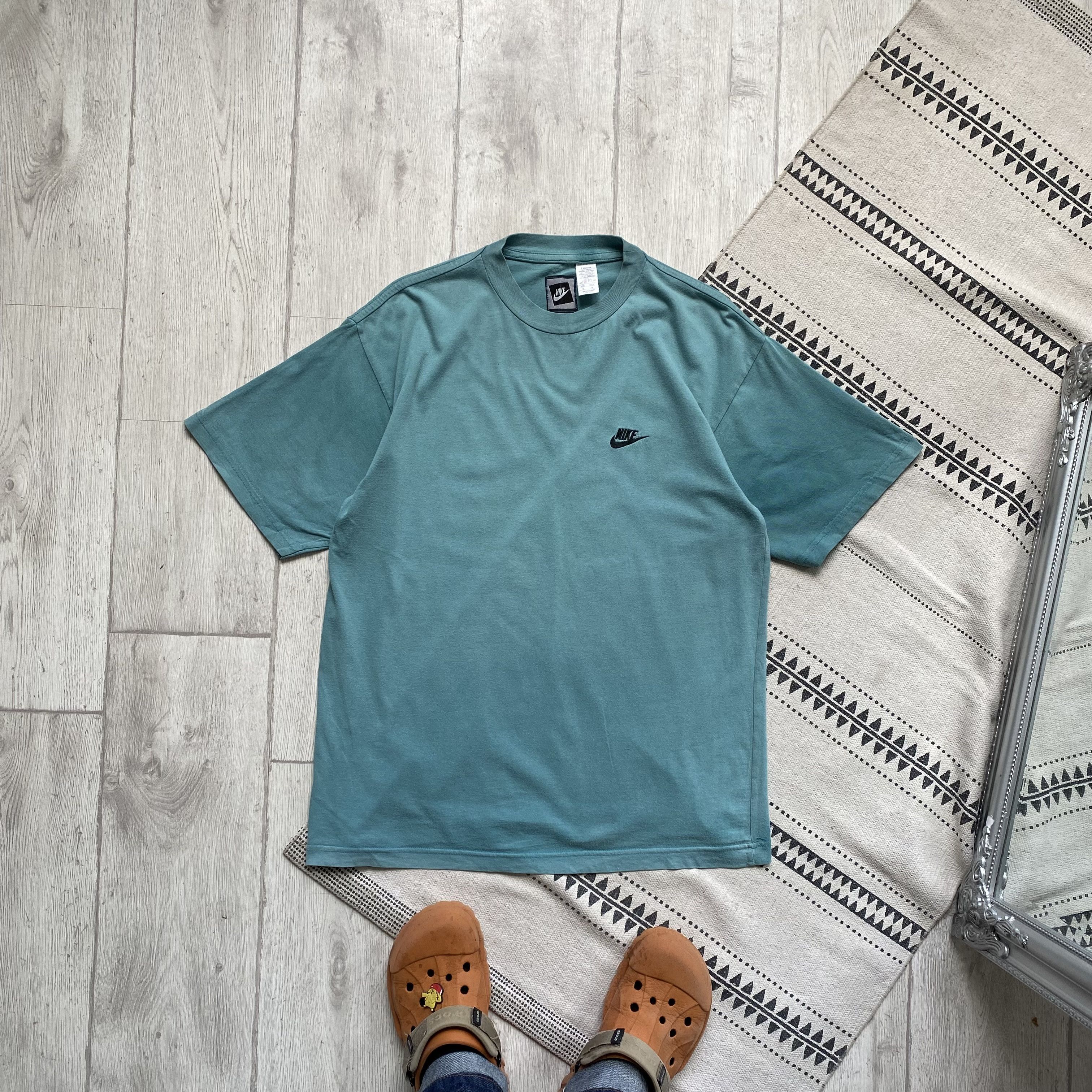 Nike 🗽Vintage 80-90s Nike tee Faded Y2K Size US M / EU 48-50 / 2 - 1 Thumbnail