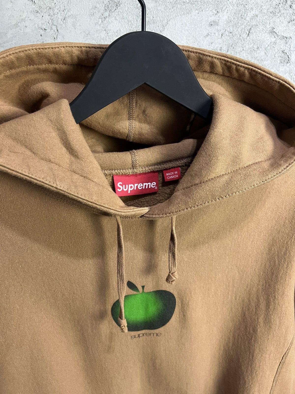 Supreme Supreme Apple Hooded Sweatshirt SS19 M Size US M / EU 48-50 / 2 - 4 Thumbnail