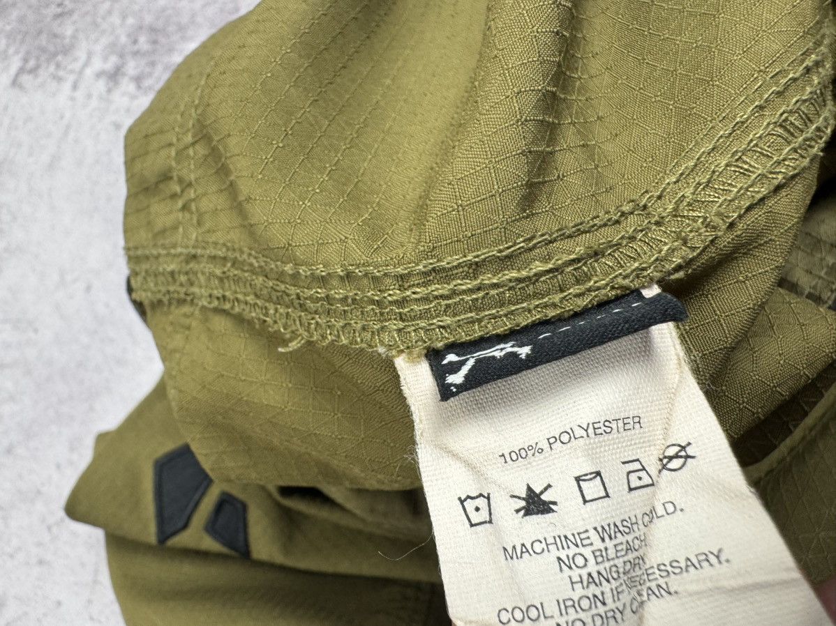 Oakley Vintage Oakley Shorts Big Logo Swimwear Surfing Style Y2K Size US 34 / EU 50 - 9 Thumbnail