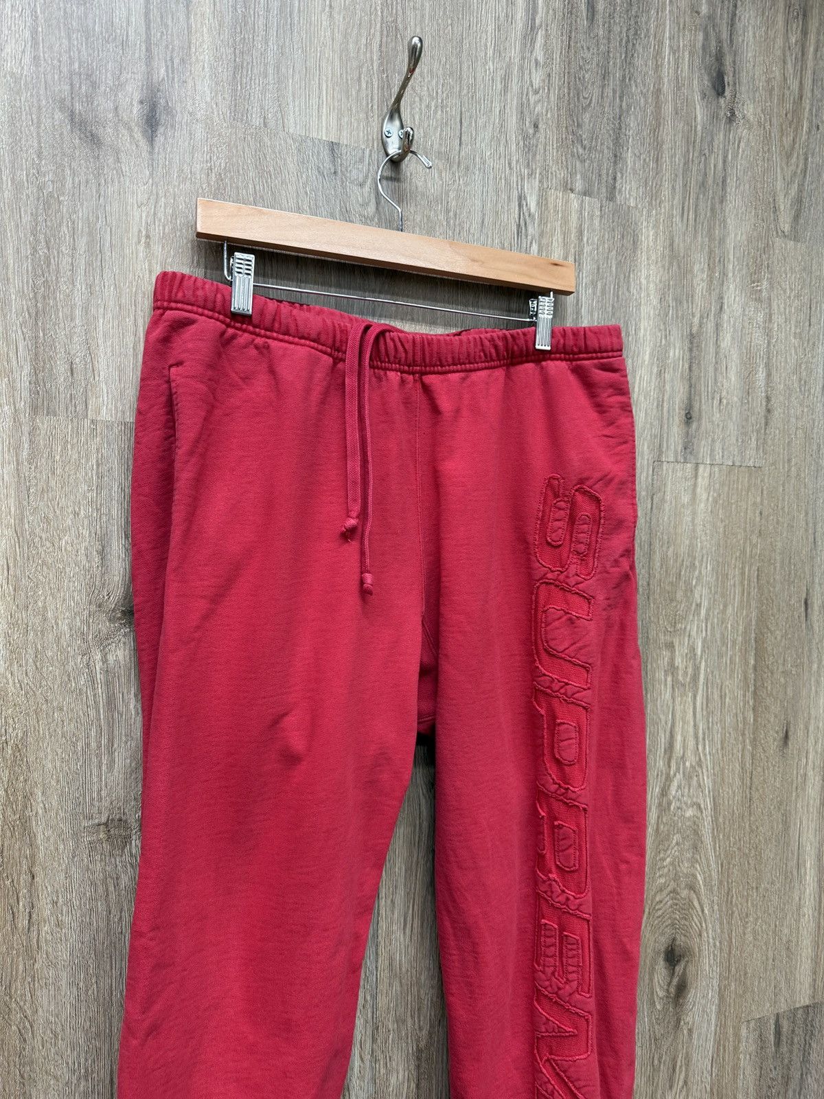 Supreme Supreme Red Sweatpants Size US 34 / EU 50 - 3 Thumbnail