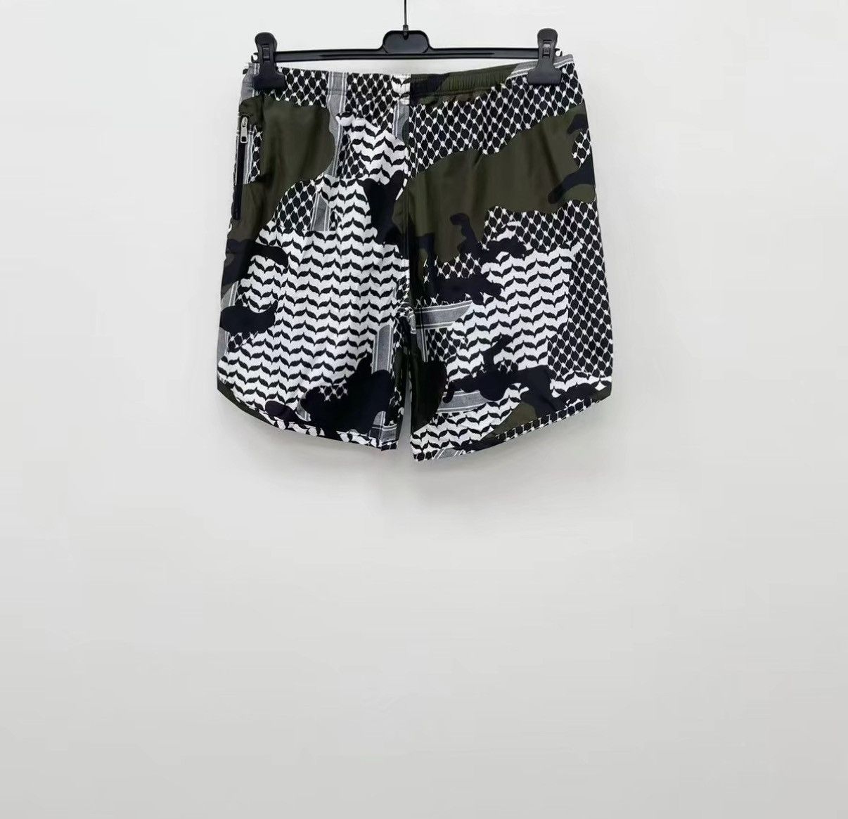 Neil Barrett Neil Barrett Drawstring Shorts J30 Size US 34 / EU 50 - 5 Thumbnail