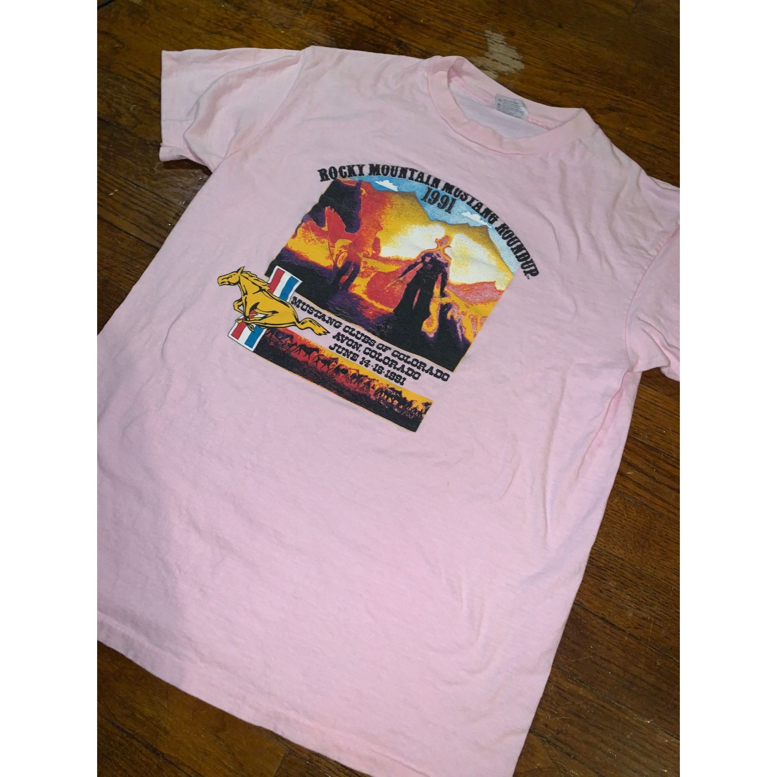 Hanes × Vintage Vintage 1991 Mustang Roundup T Shirt Pink XL Single Stitch Size US XL / EU 56 / 4 - 4 Thumbnail