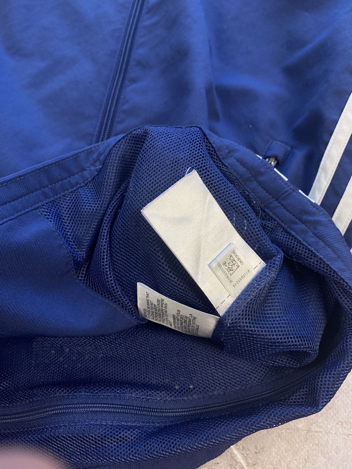 Adidas × Vintage Vintage 2016 Adidas Real Madrid Soccer Light Jacket Rare Size US S / EU 44-46 / 1 - 12 Thumbnail