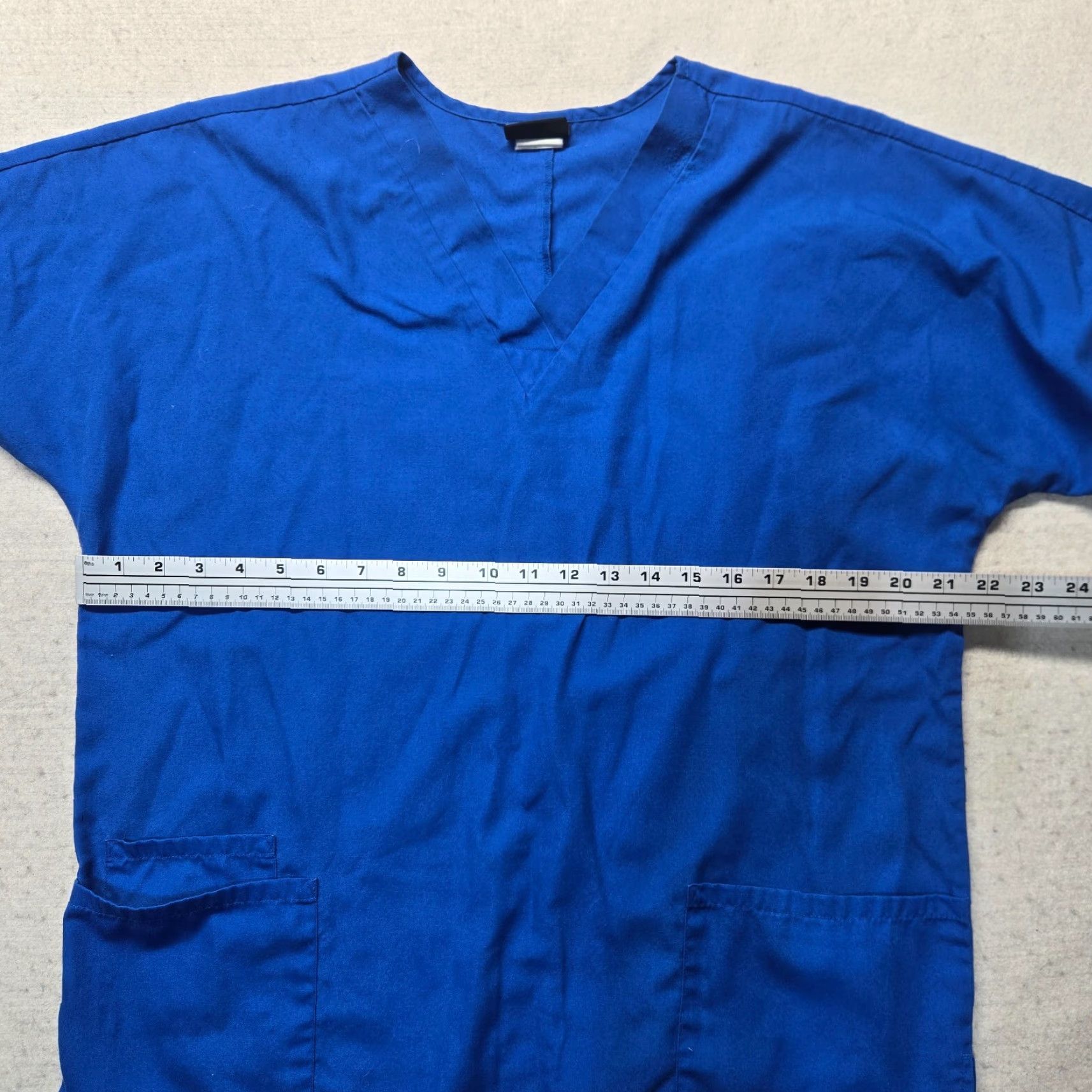 Cherokee Cherokee Shirt Unisex L Blue Solid Scrub Top Adult Large Size US L / EU 52-54 / 3 - 5 Thumbnail