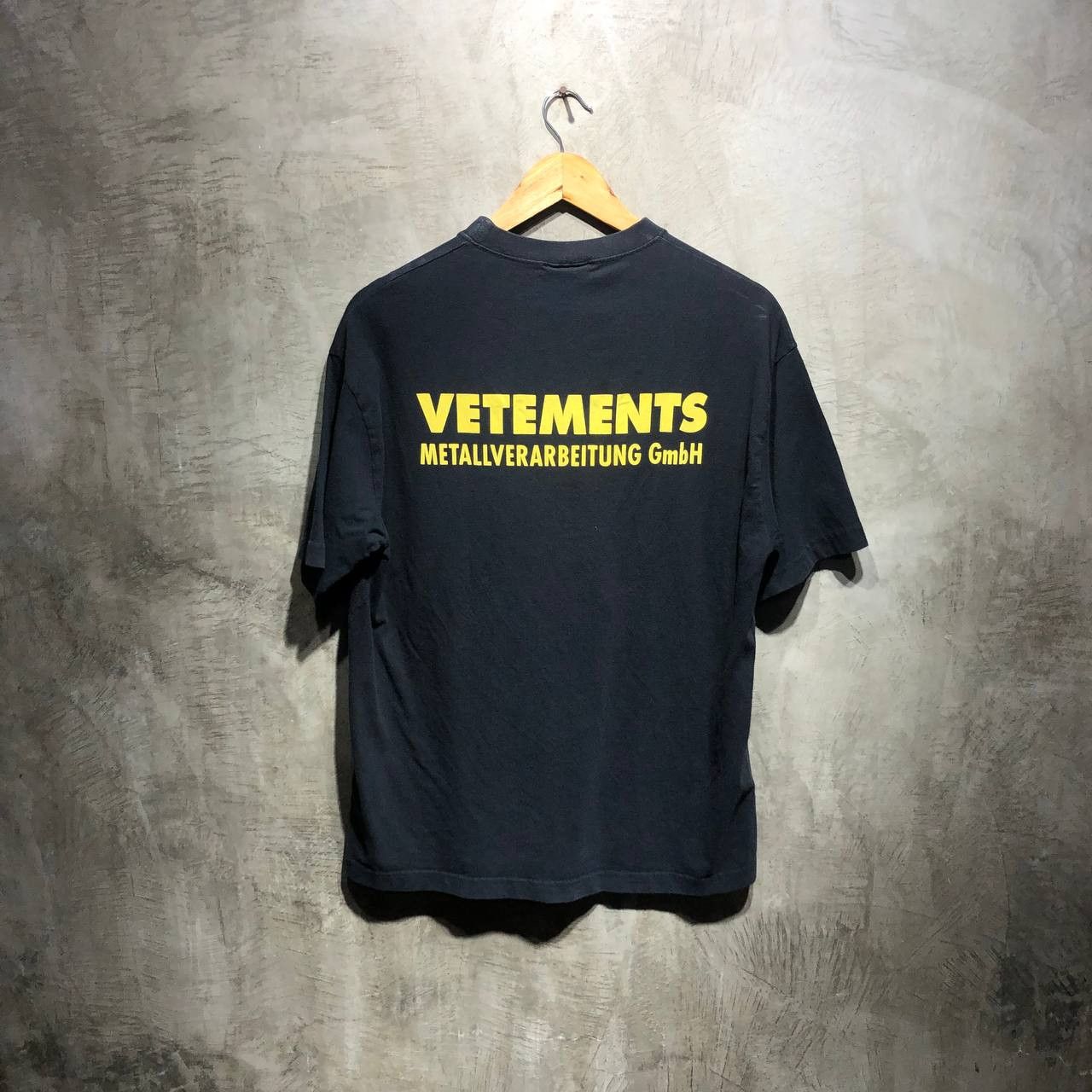 Vetements “METALLVERARBEITUNG GmbH” tee