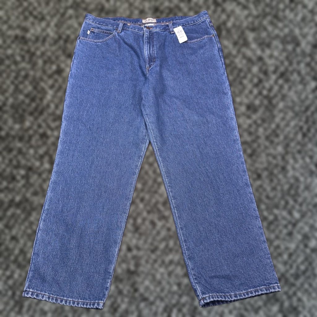 Vintage L.L. Bean Jeans Mens 40x29 Classic Fit Denim Blue 5-Pocket Straight Medium Wash Belt Loops 29in Inseam Regular Size New Size US 40 / EU 56 - 1 Thumbnail