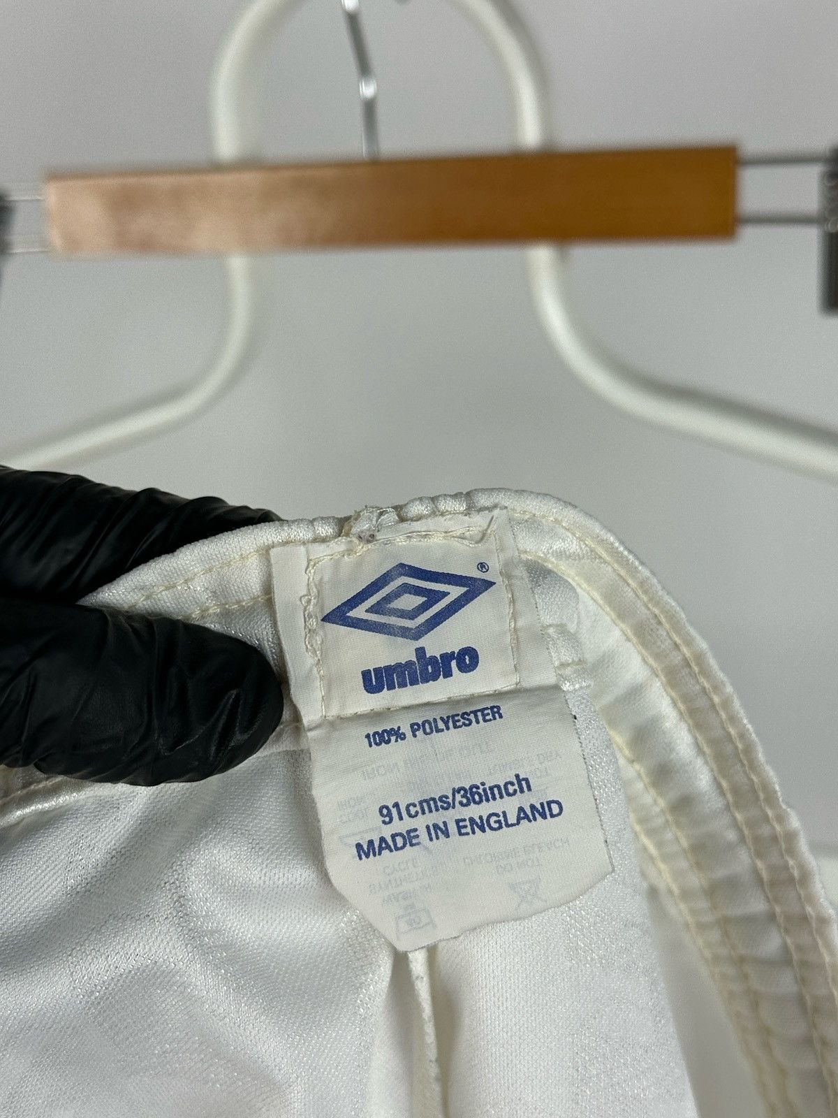 Umbro × Vintage 1991-1994 Umbro Scotland Home Soccer Shorts Size US 36 / EU 52 - 10 Thumbnail