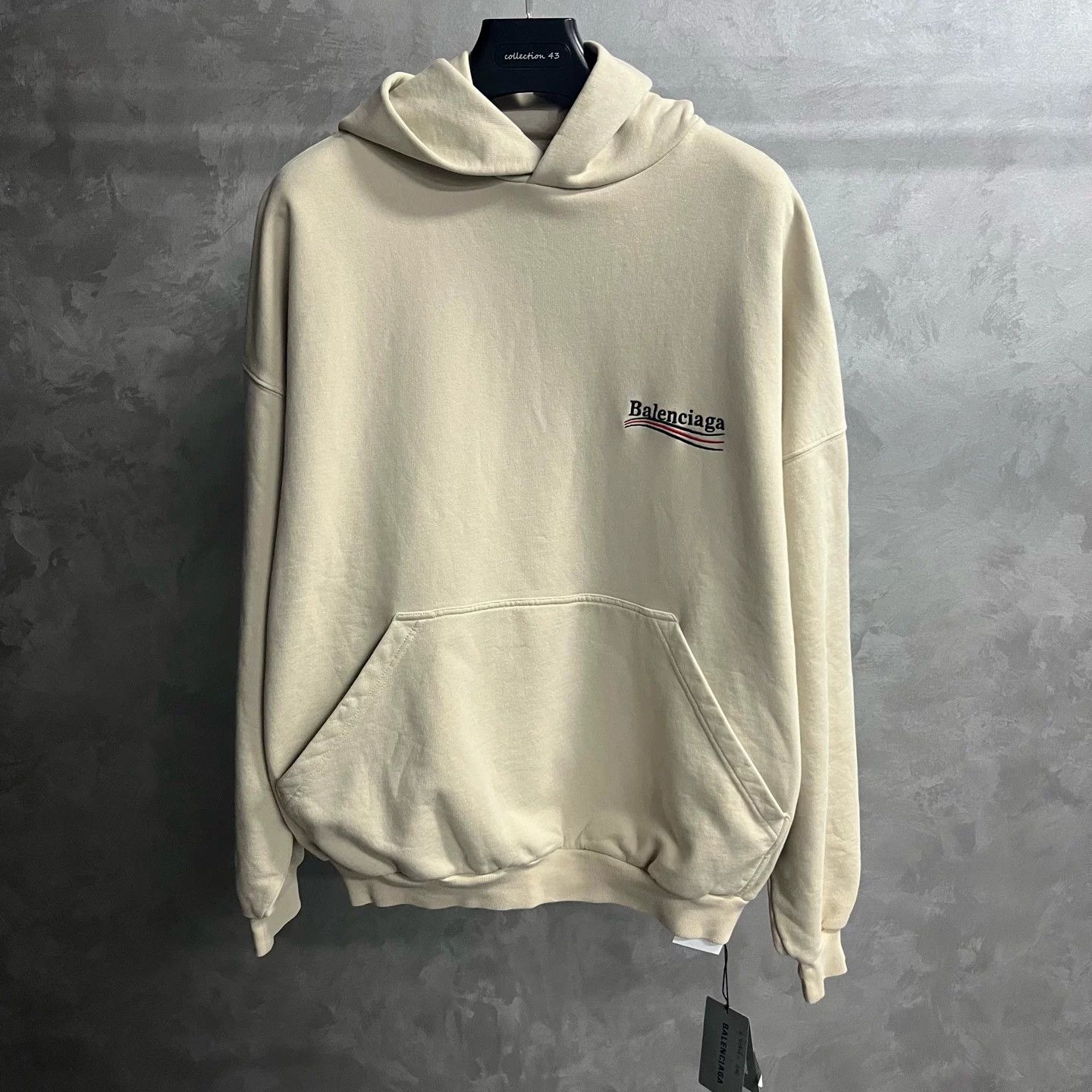 Balenciaga Balenciaga Retro Printed Hoodie 2 Men Size US XS / EU 42 / 0 - 1 Thumbnail