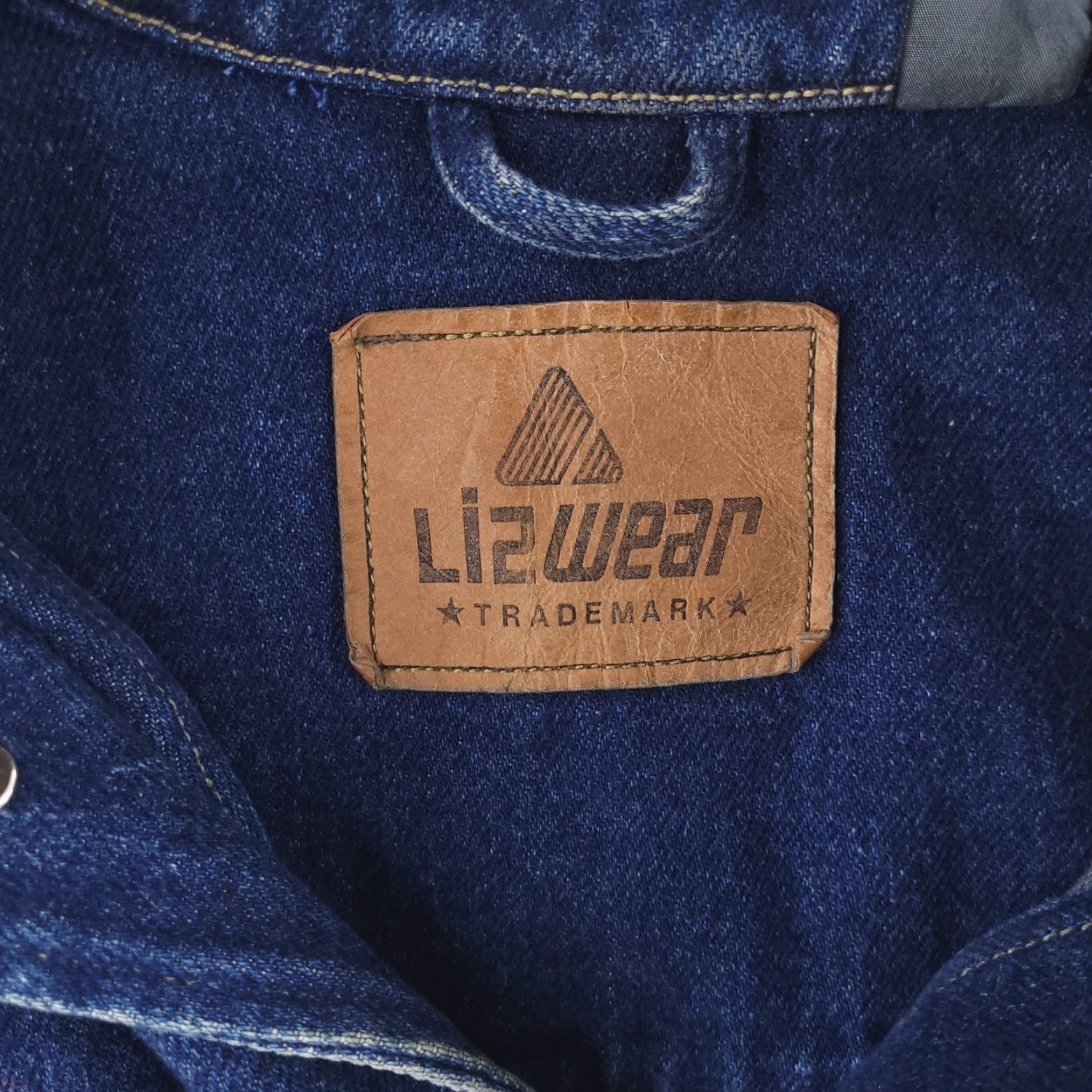 Liz Claiborne Liz Claiborne Jacket Womens 12 Blue Denim USA Flag Oversized Size 34" / US 12 / IT 48 - 3 Thumbnail