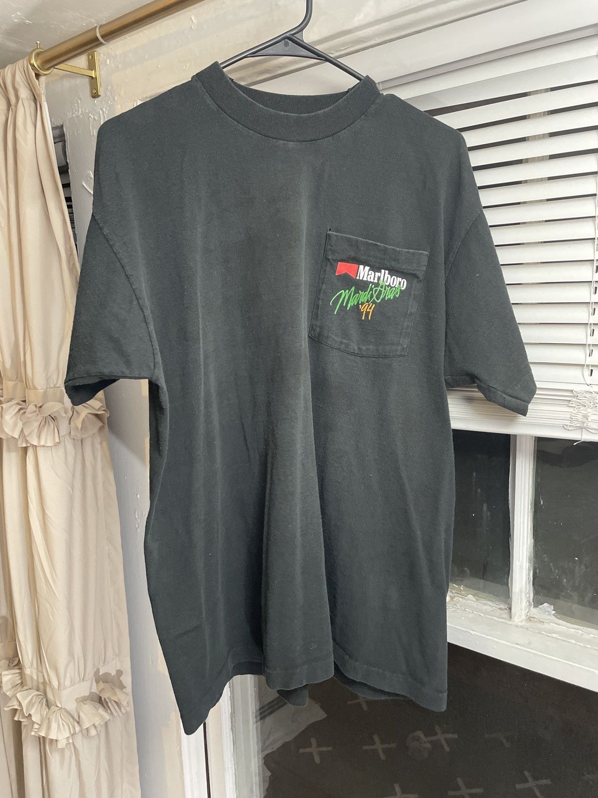 Fruit Of The Loom × Marlboro 1994 MARLBORO CIGARETTES GRAPHIC SHIRT Size US XL / EU 56 / 4 - 2 Thumbnail