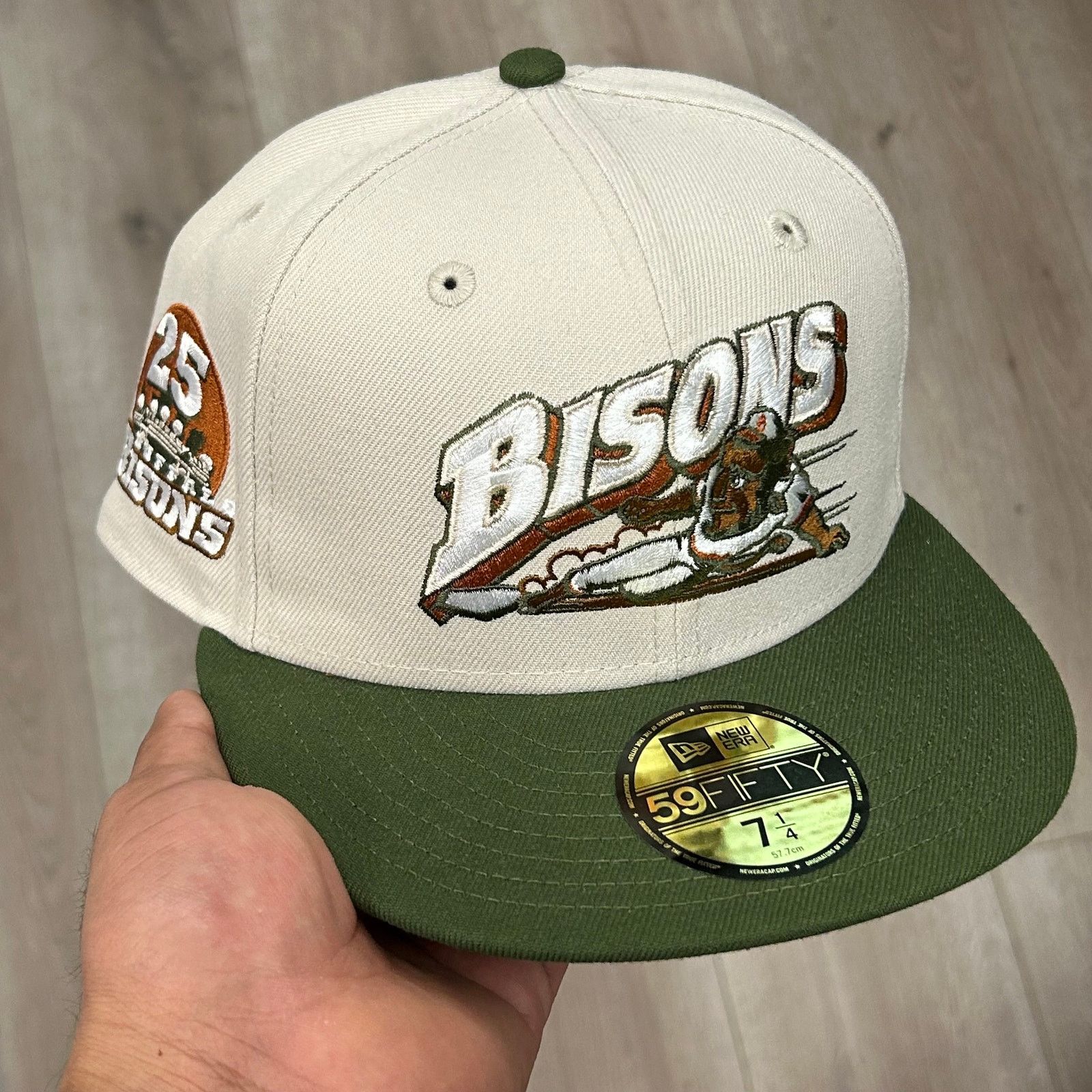 New Era New Era Buffalo Bisons fitted cap HAT Cream Olive Size 7 1/4 Size ONE SIZE - 1 Thumbnail
