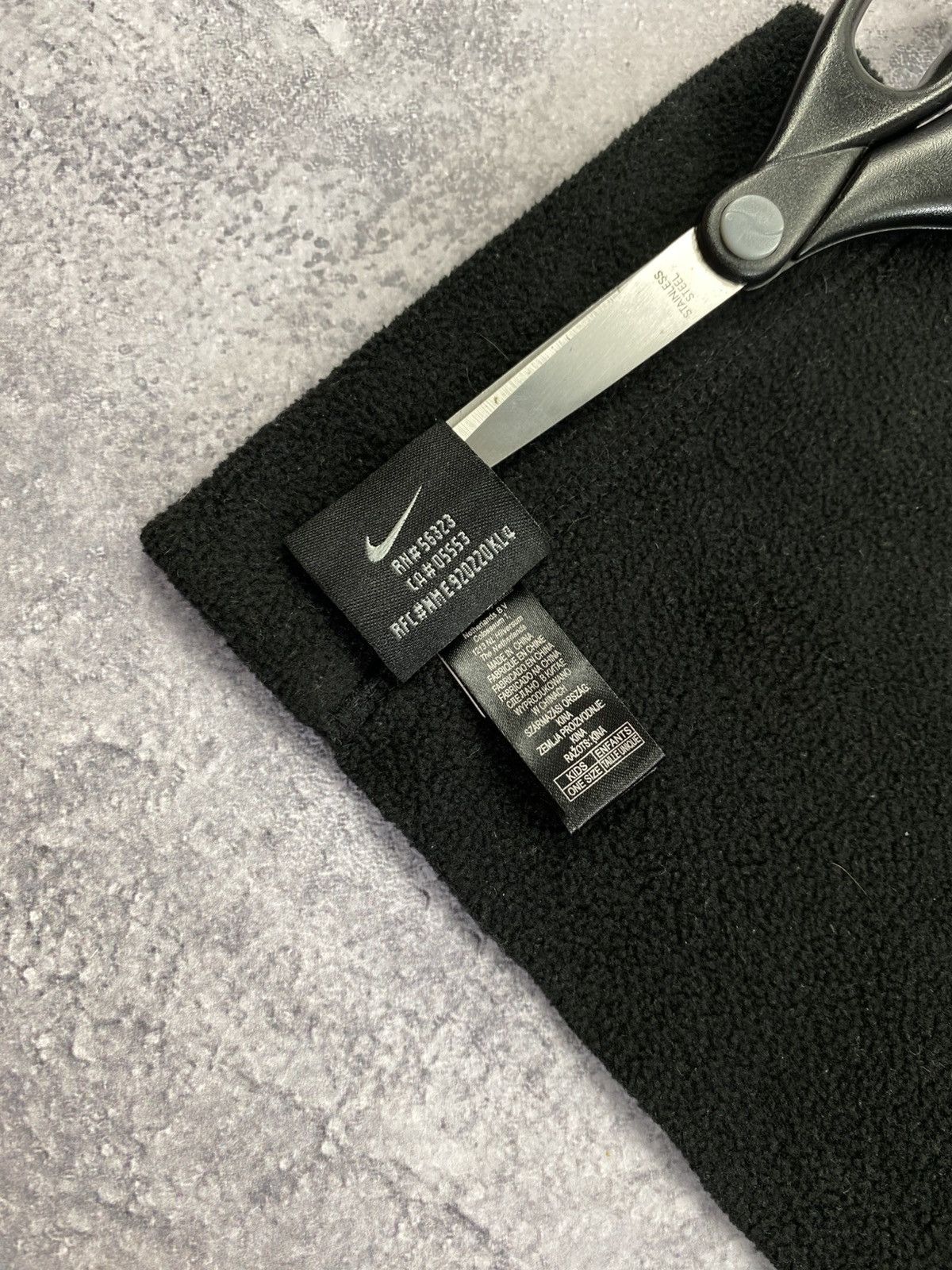 Nike Nike Vintage Y2K Style Fleece Scarf Swoosh Logo Drill 00s Size ONE SIZE - 8 Thumbnail