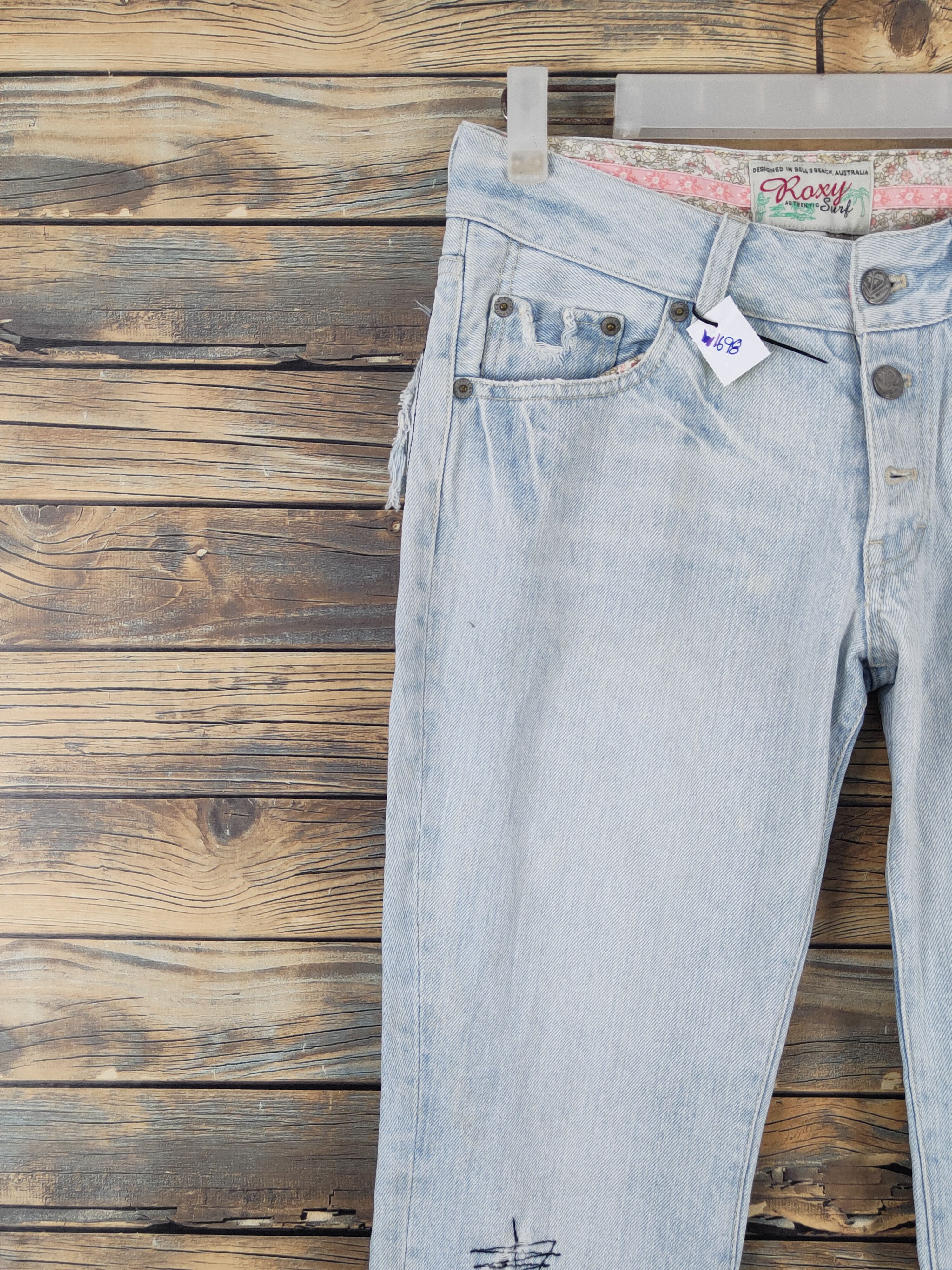 Japanese Brand Roxy Light Blue Distressed Ripped denim Jeans #W1698 Size 28" / US 6 / IT 42 - 3 Thumbnail
