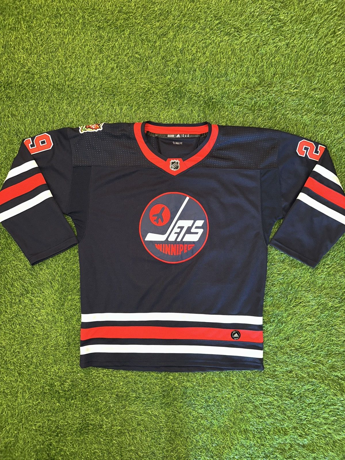 NHL Nhl winnipeg jets patrick laine heritage jersey size 56 Size US XL / EU 56 / 4 - 1 Thumbnail