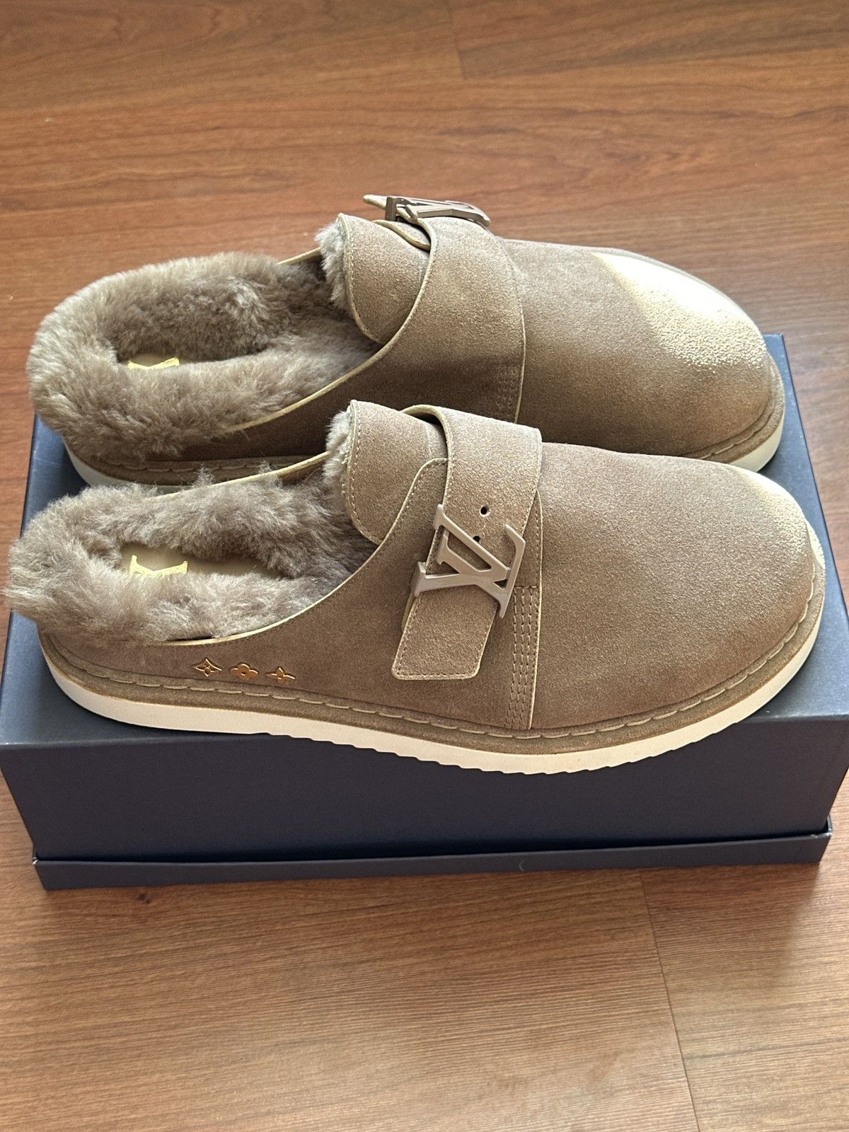 Louis Vuitton Louis Vuitton Easy Mule Size 9 UK Size US 9 / EU 42 - 3 Thumbnail