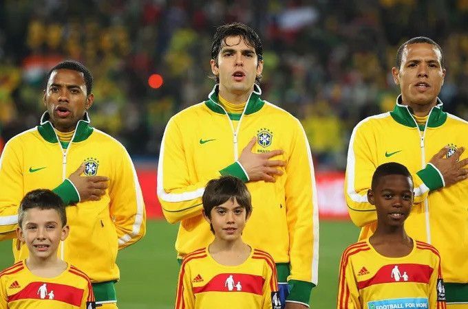 Nike × Vintage Nike Tracktop Tim Football National Brasil 2010 vintage Size US L / EU 52-54 / 3 - 2 Thumbnail